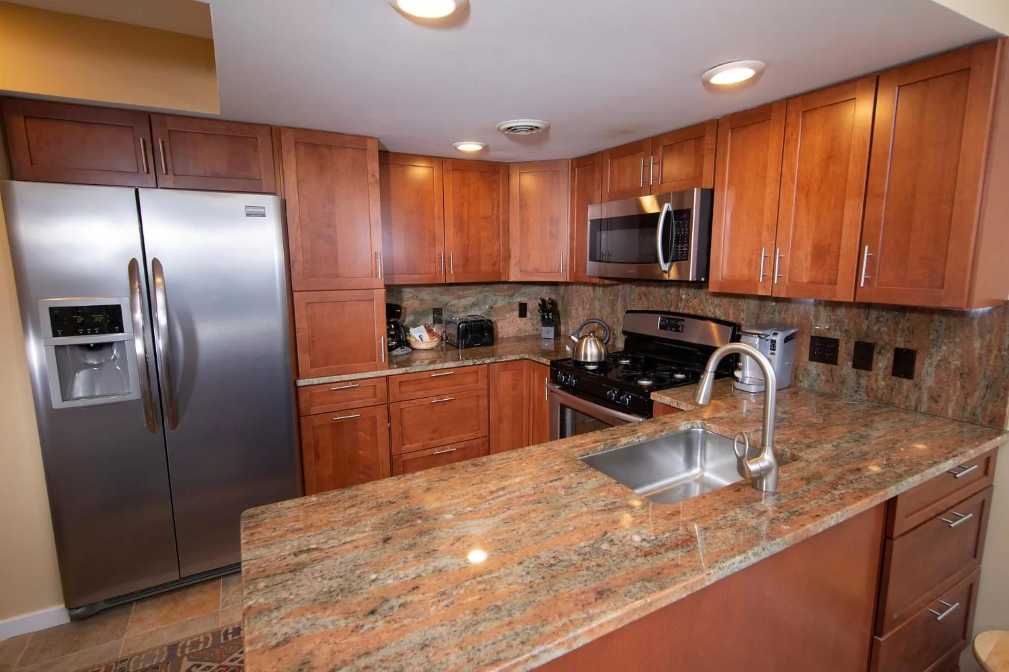 Kitchen or kitchenette in Winterplace on Okemo Mountain