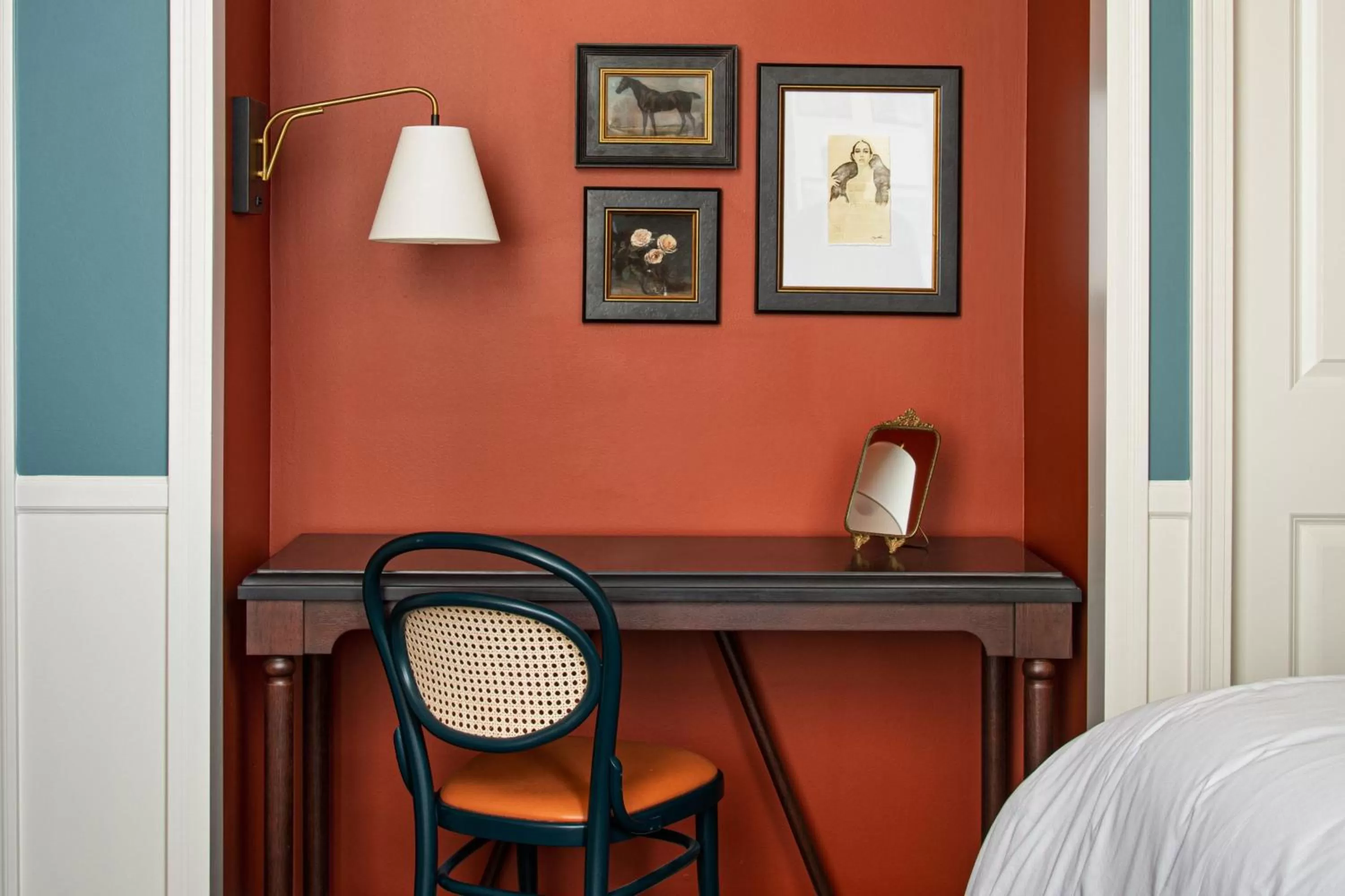 One-Bedroom King Suite with City View in Hotel David Whitney, Autograph Collection