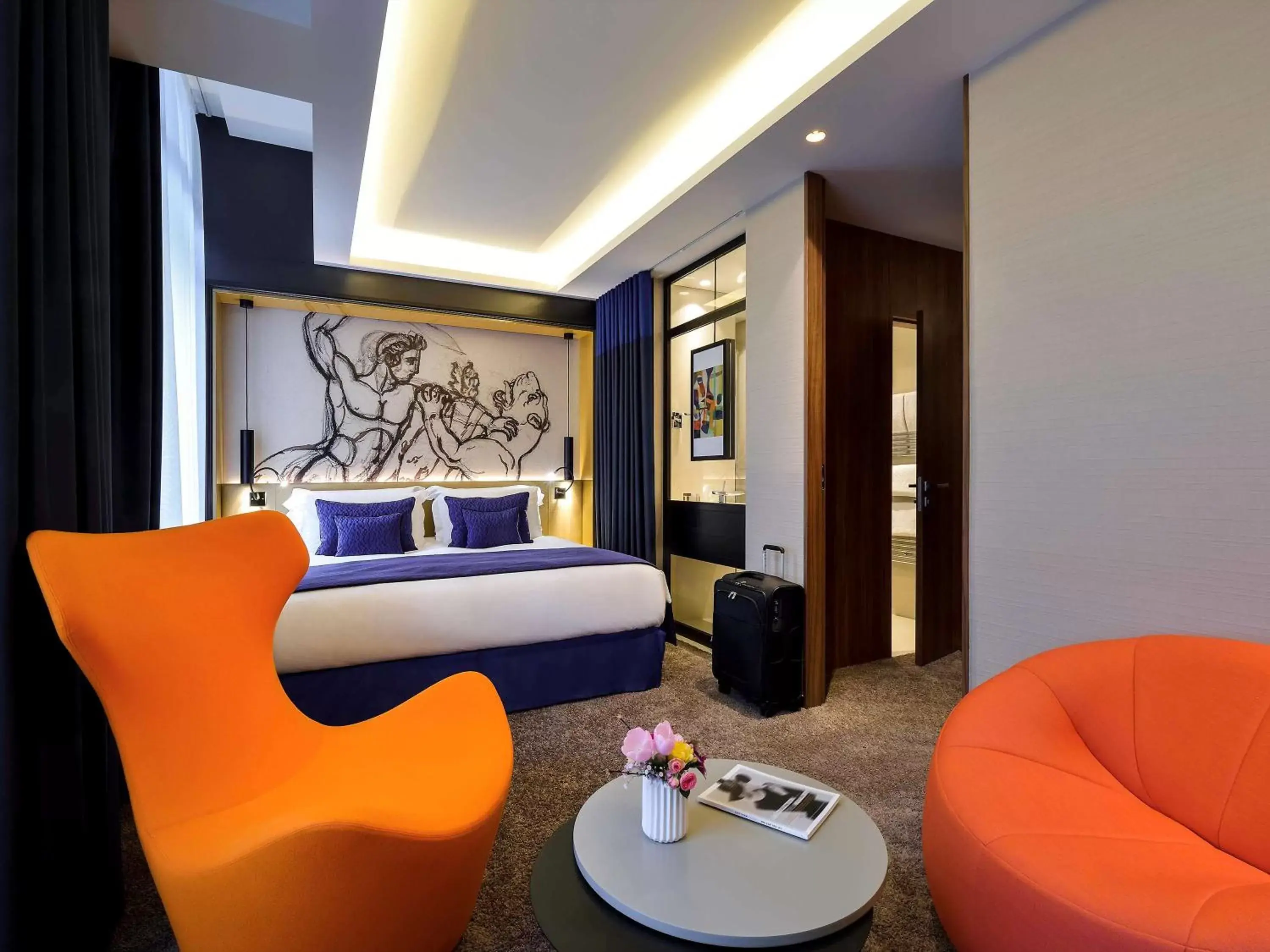 Bedroom, Seating Area in Grand Hotel La Cloche Dijon - MGallery