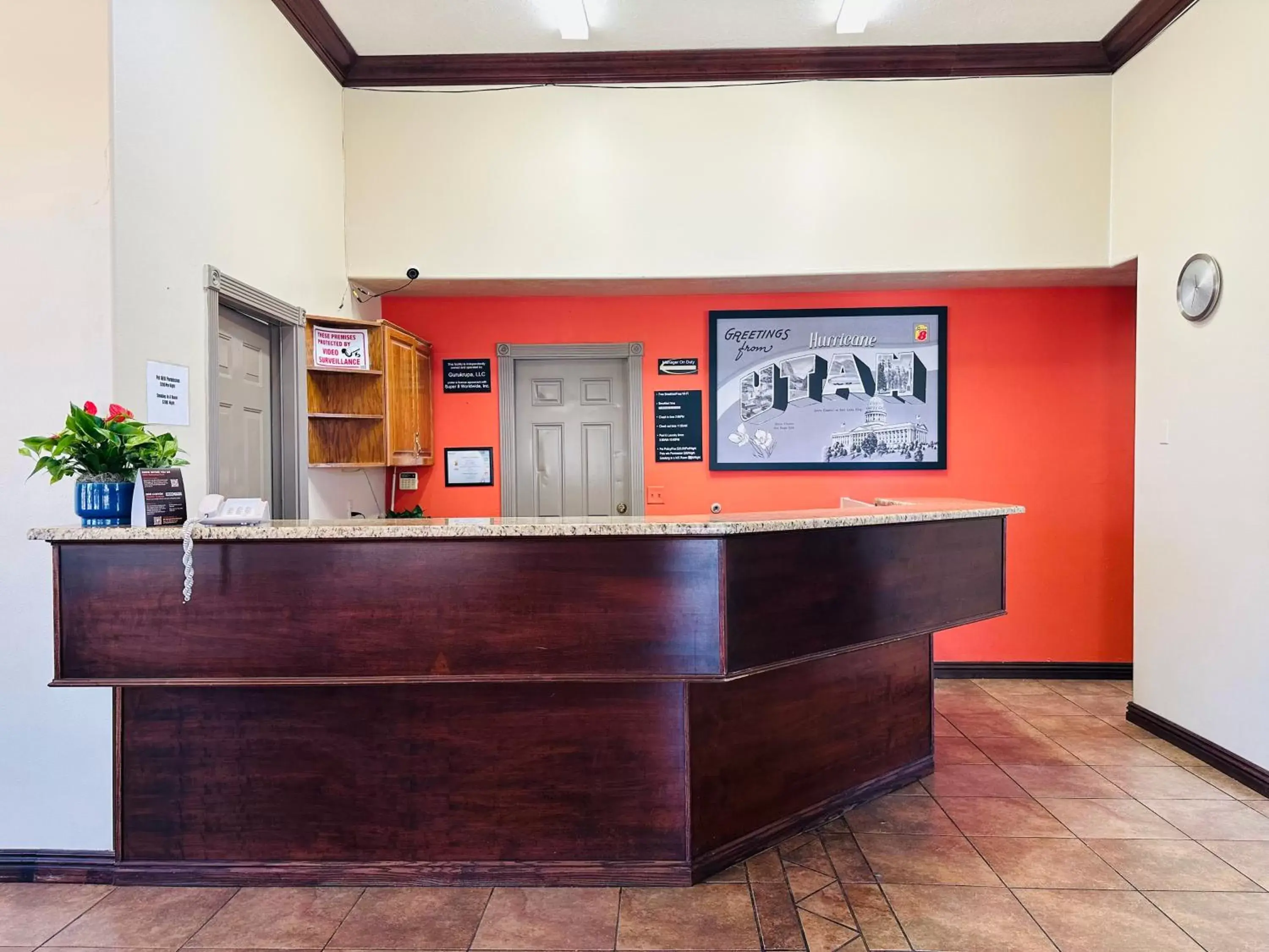 Lobby or reception, Lobby/Reception in Super 8 by Wyndham Hurricane Zion National Park