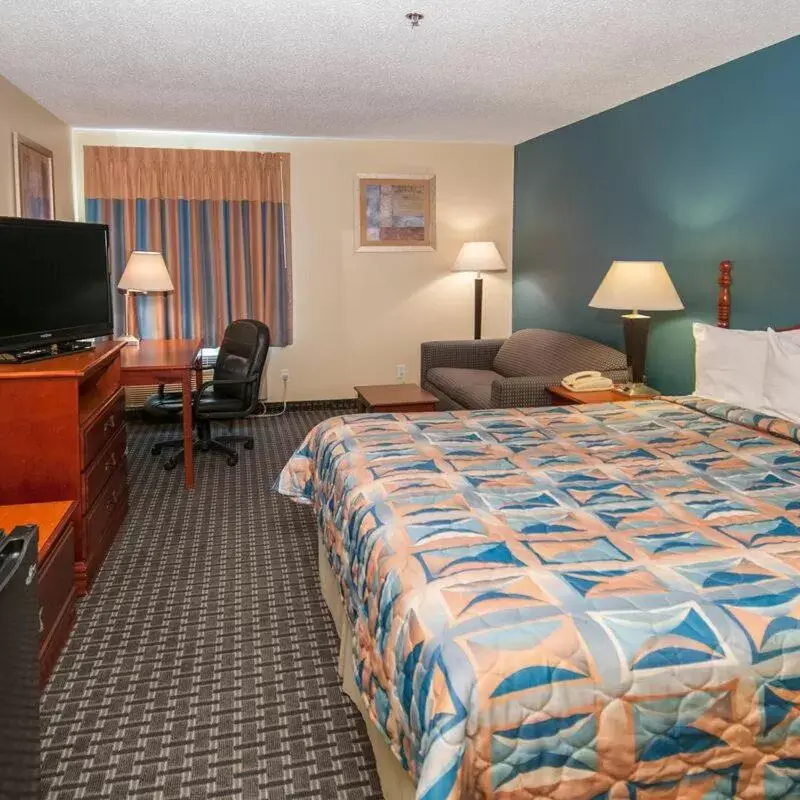 Photo of the whole room, Room Photo in Days Inn by Wyndham Lafayette Scott