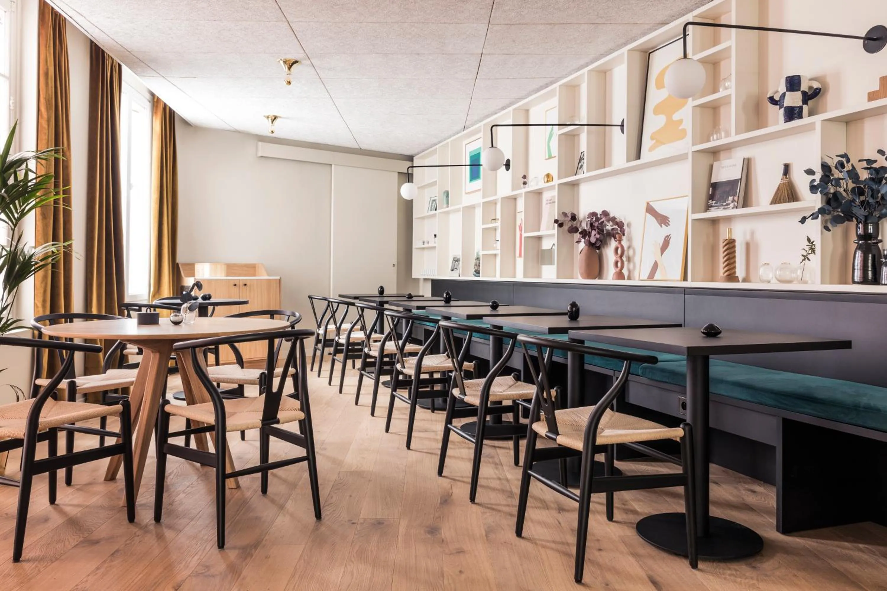 Restaurant/places to eat in Hôtel AMI - Orso Hotels