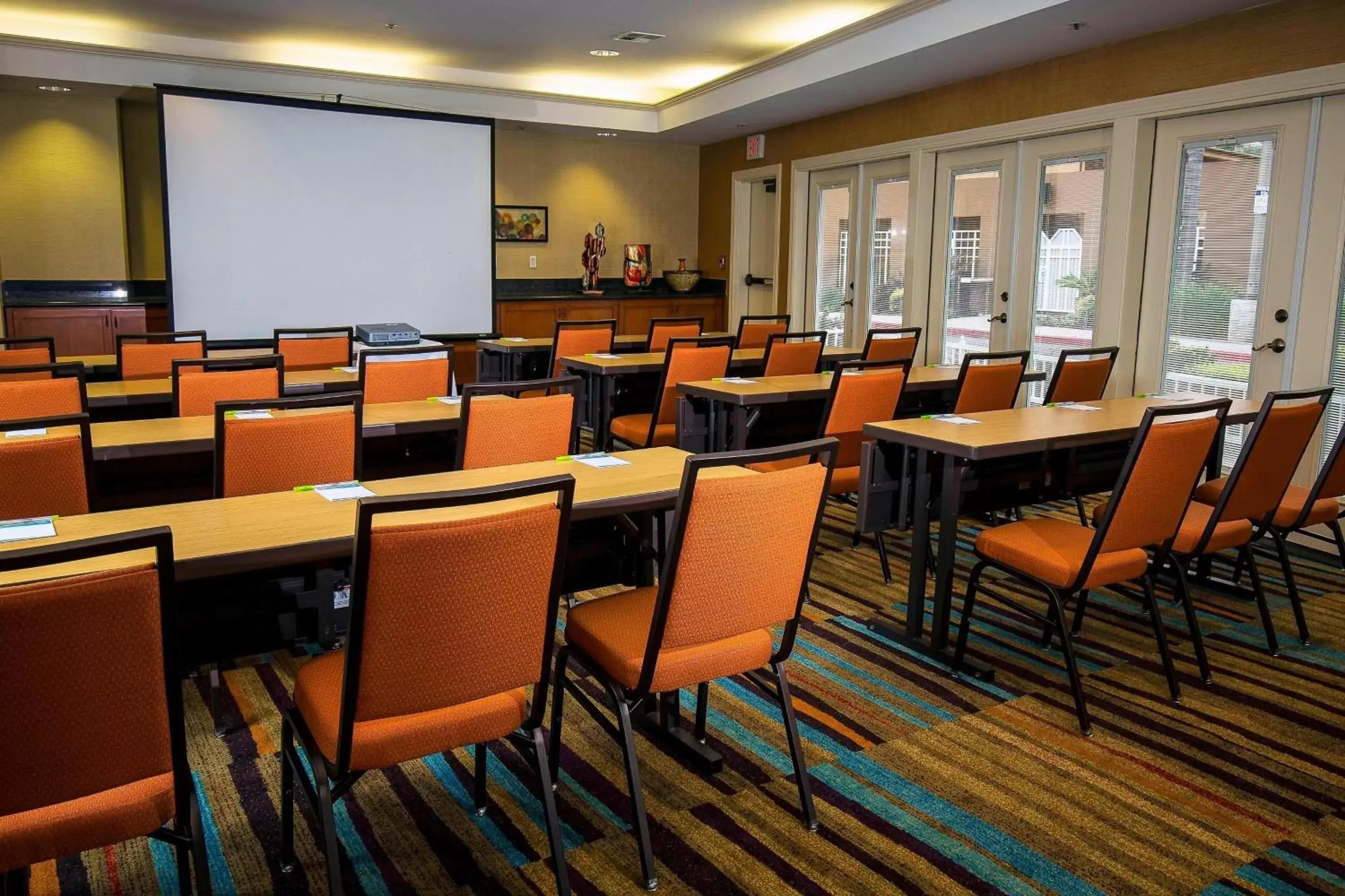 Meeting/conference room in Fairfield Inn and Suites by Marriott San Jose Airport