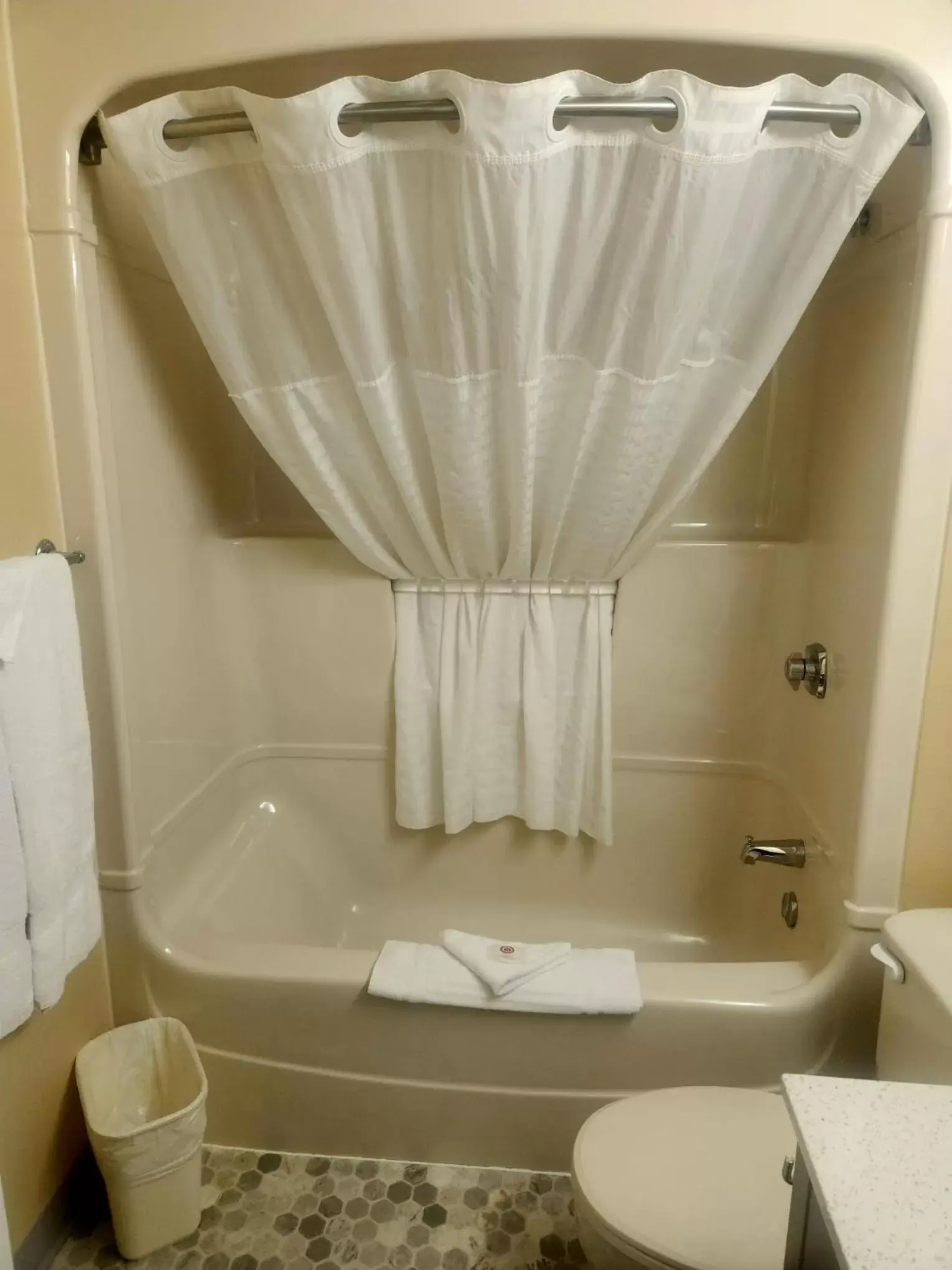 Bathroom in Comfort Inn Trois-Rivieres