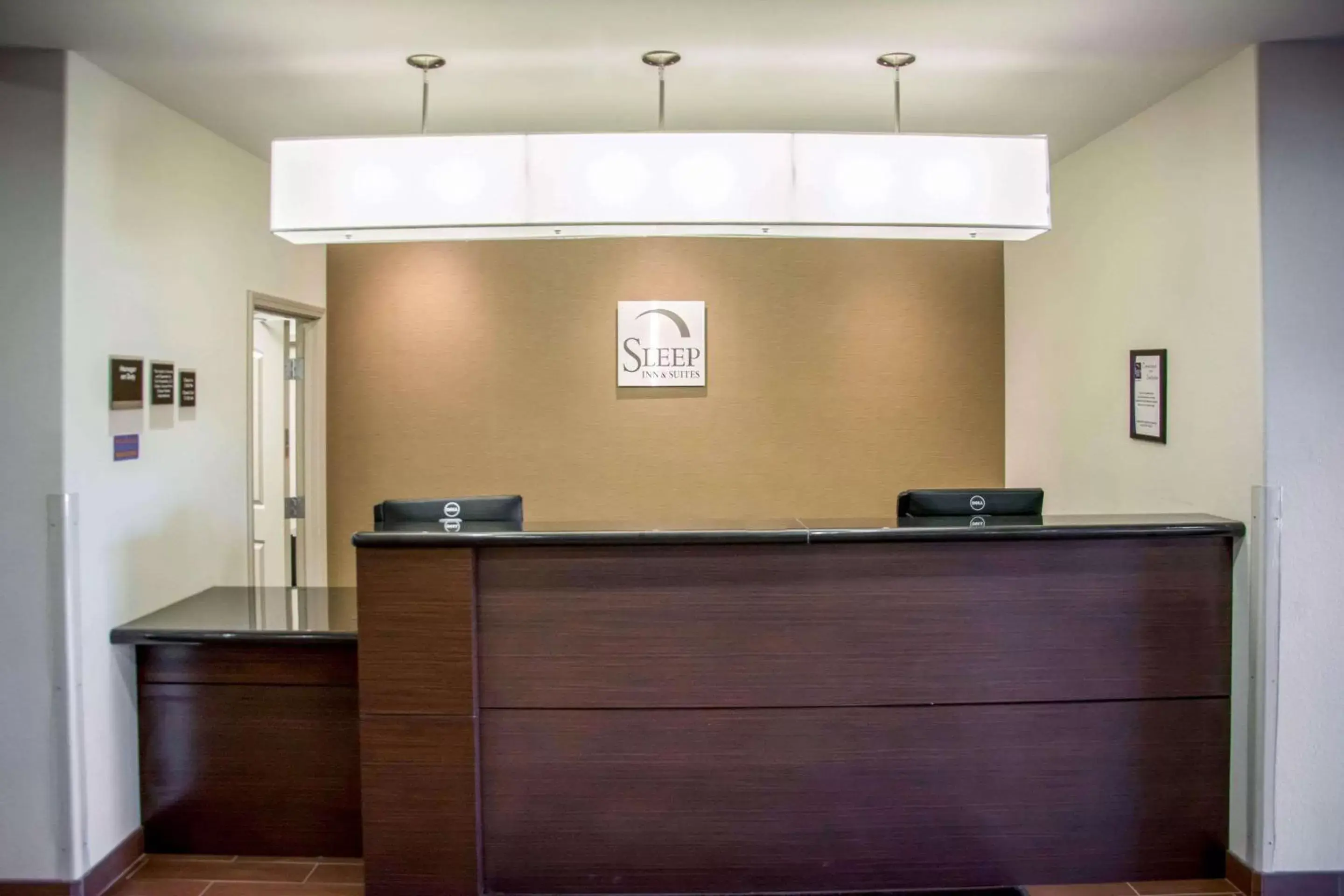 Lobby or reception, Lobby/Reception in Sleep Inn & Suites Center