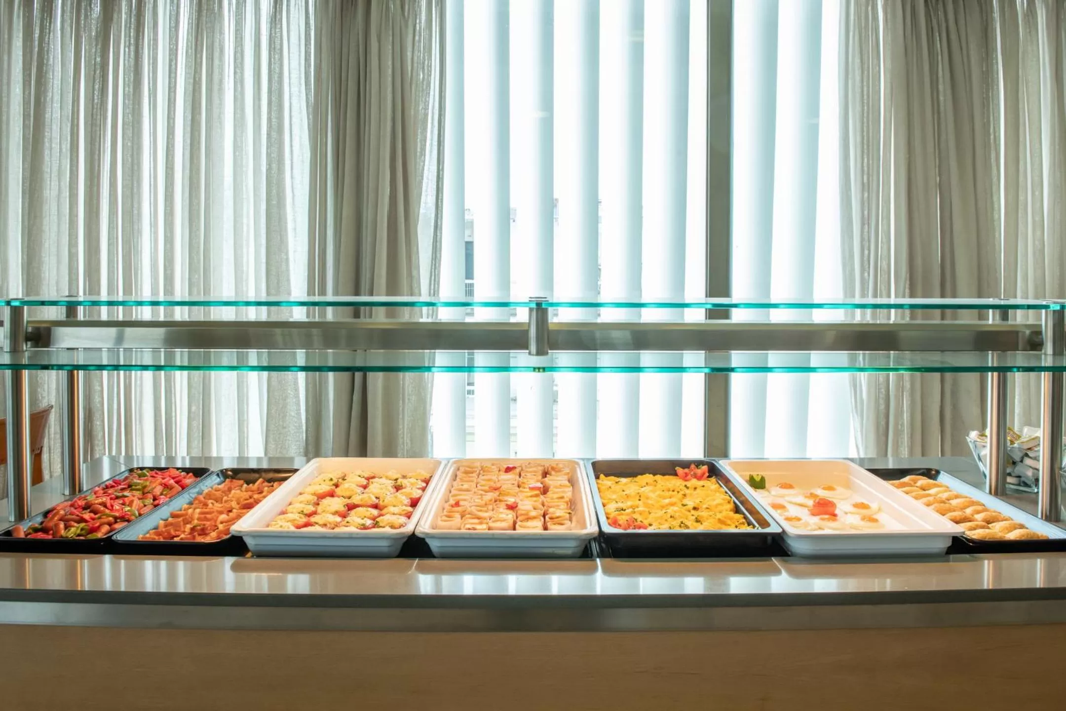 Buffet breakfast in Athens Golden City Hotel