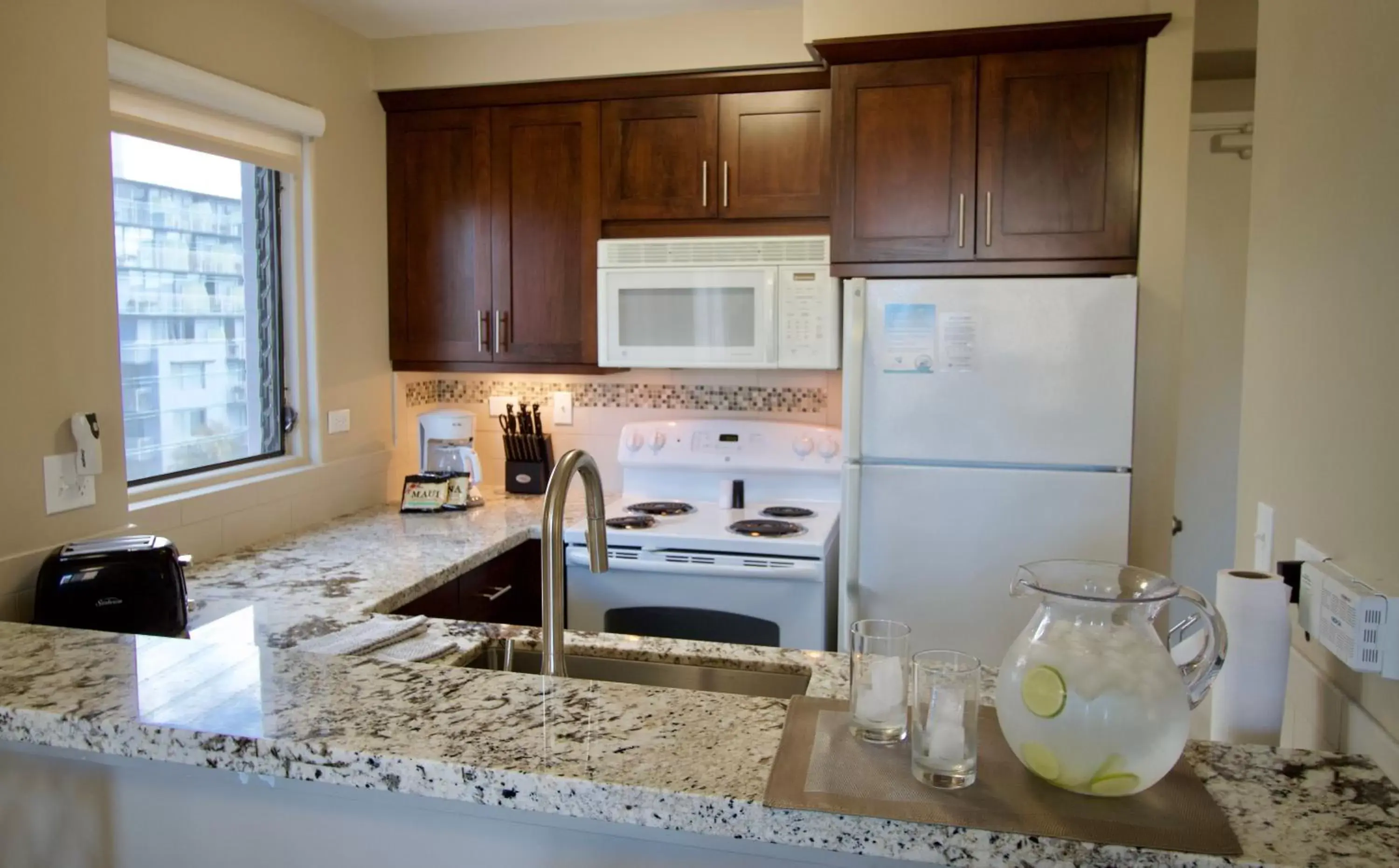 Kitchen/Kitchenette in Royal Kuhio Resort