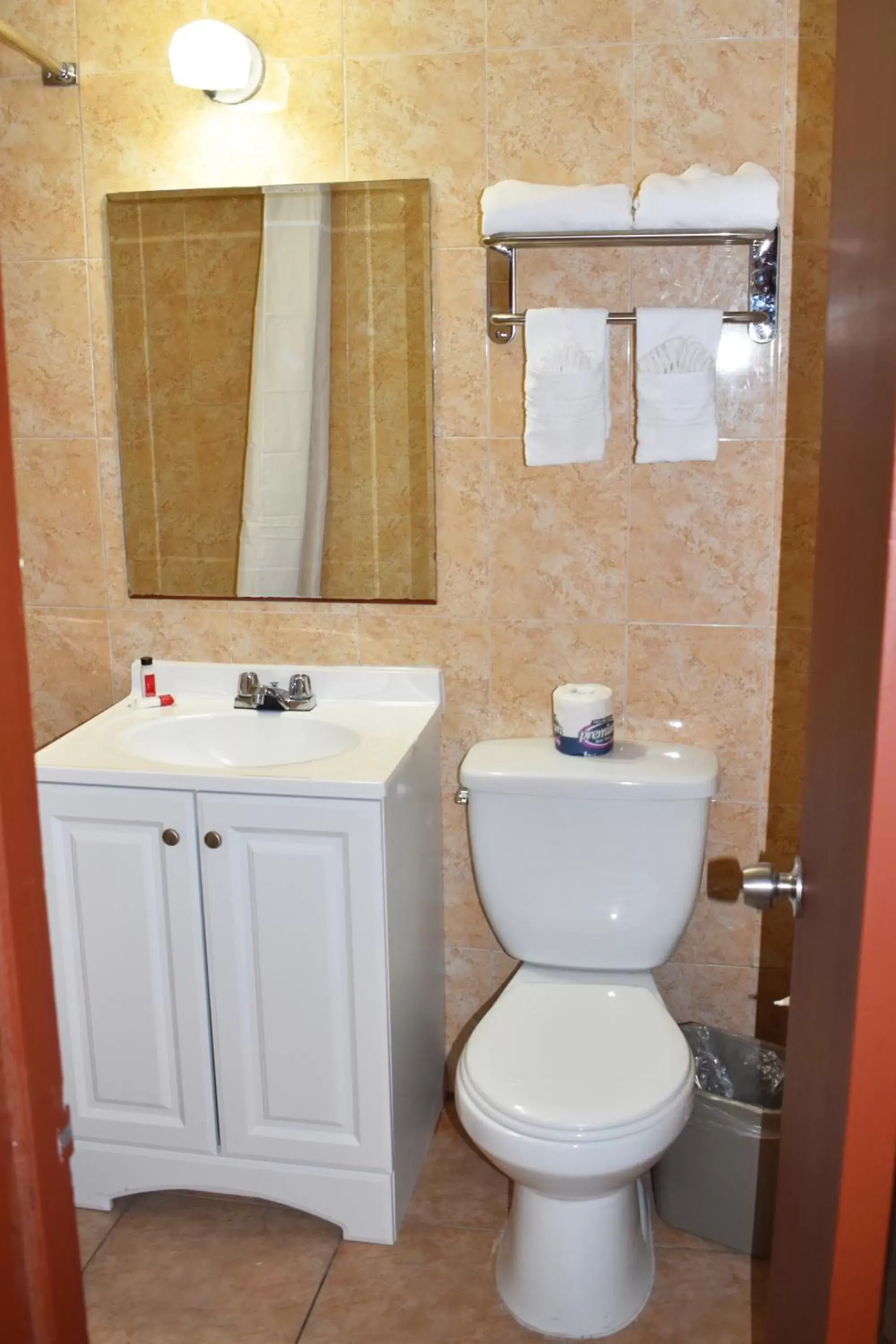 Bathroom in Travelodge by Wyndham Miami Biscayne Bay