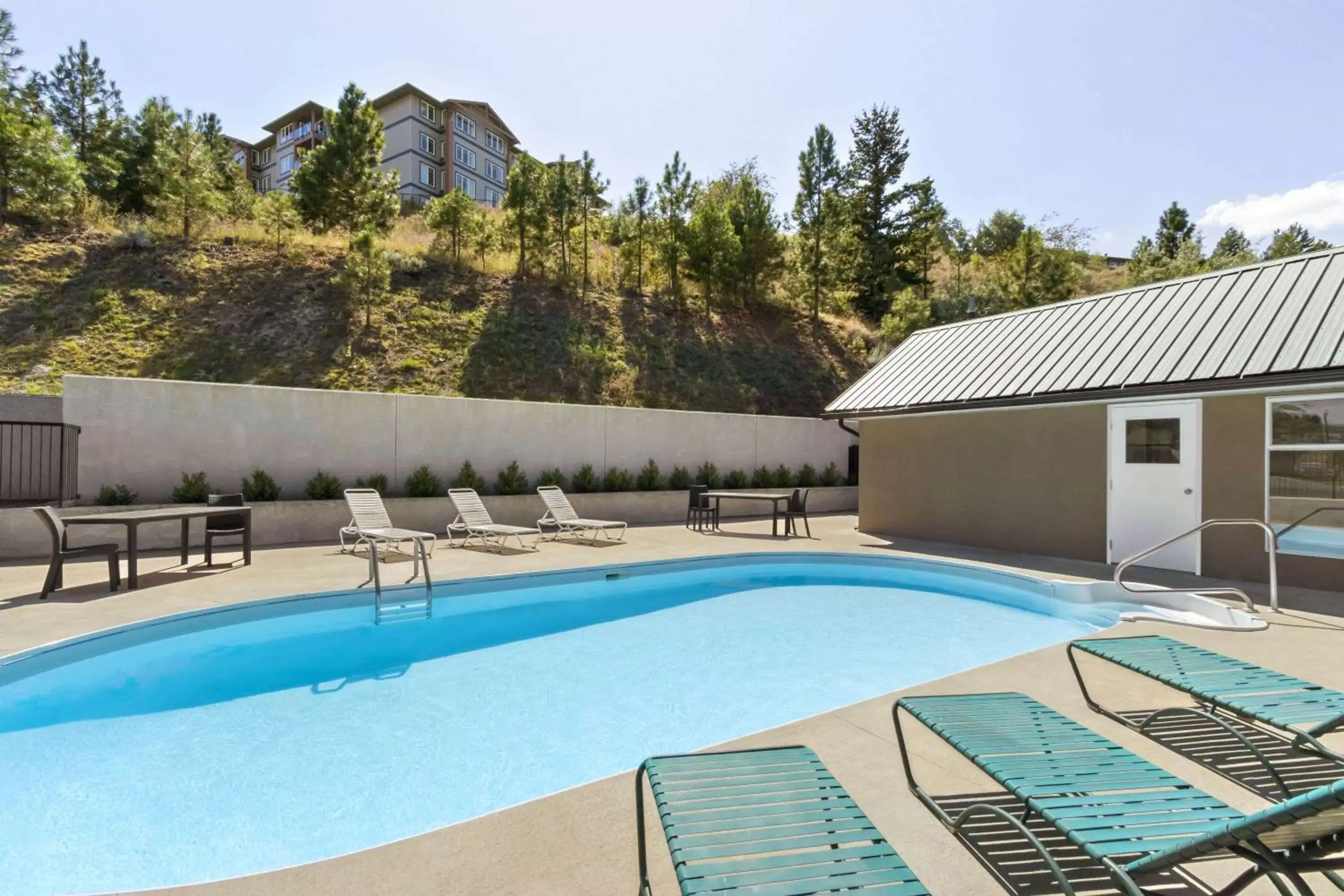 Pool view, Swimming Pool in Travelodge by Wyndham Kamloops Mountview