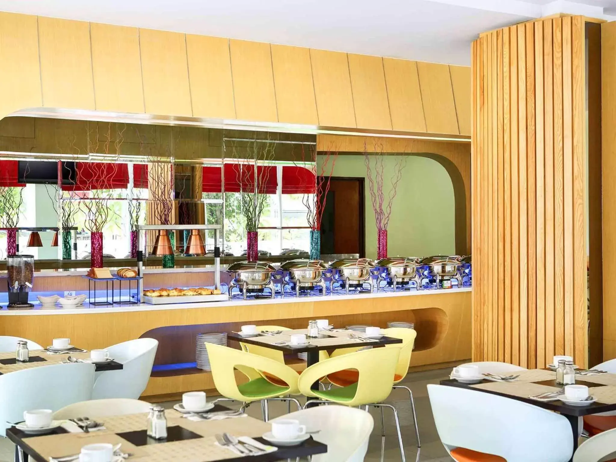 Restaurant/Places to Eat in ibis Styles Yogyakarta