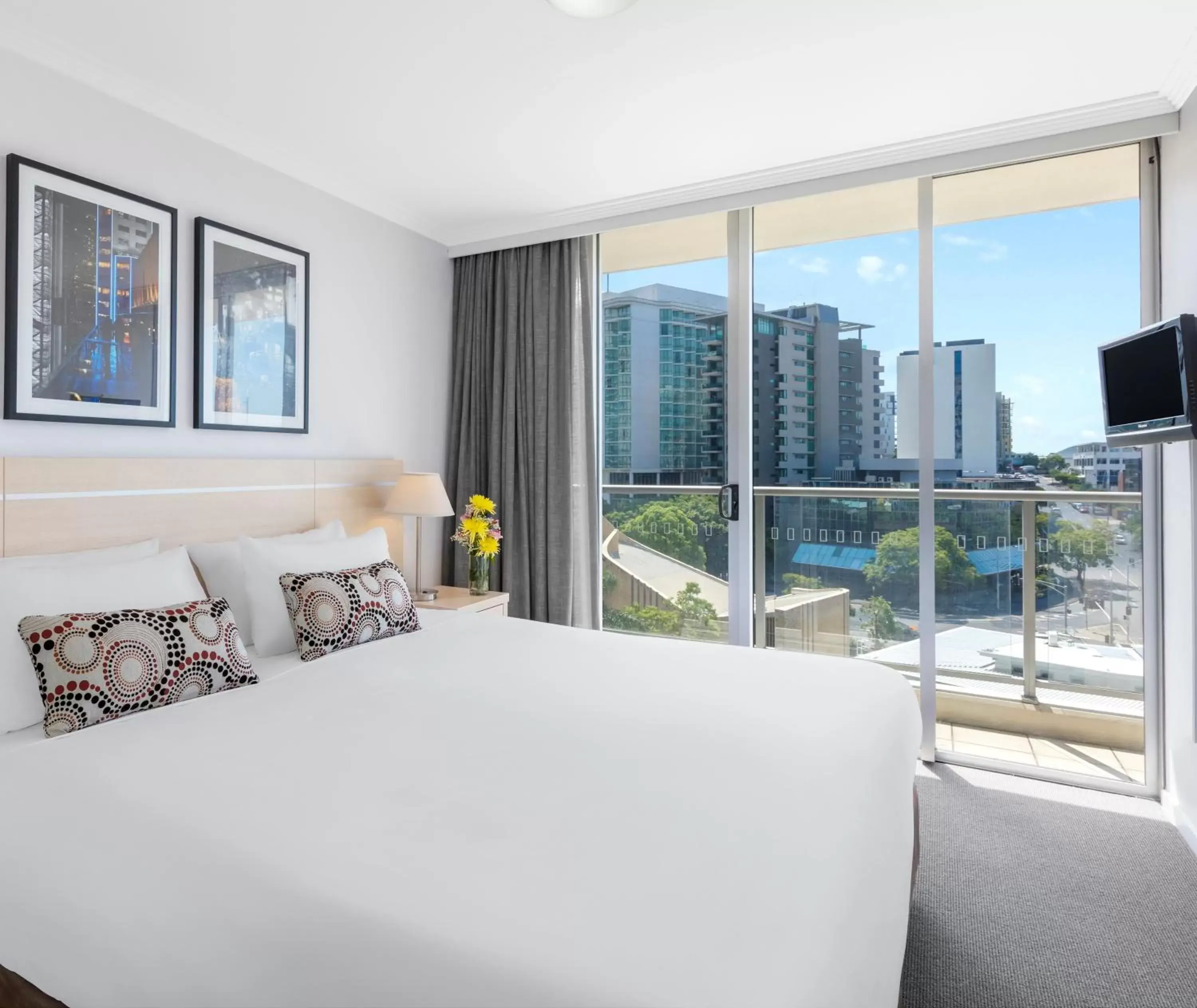 Bedroom in Oaks Brisbane Lexicon Suites