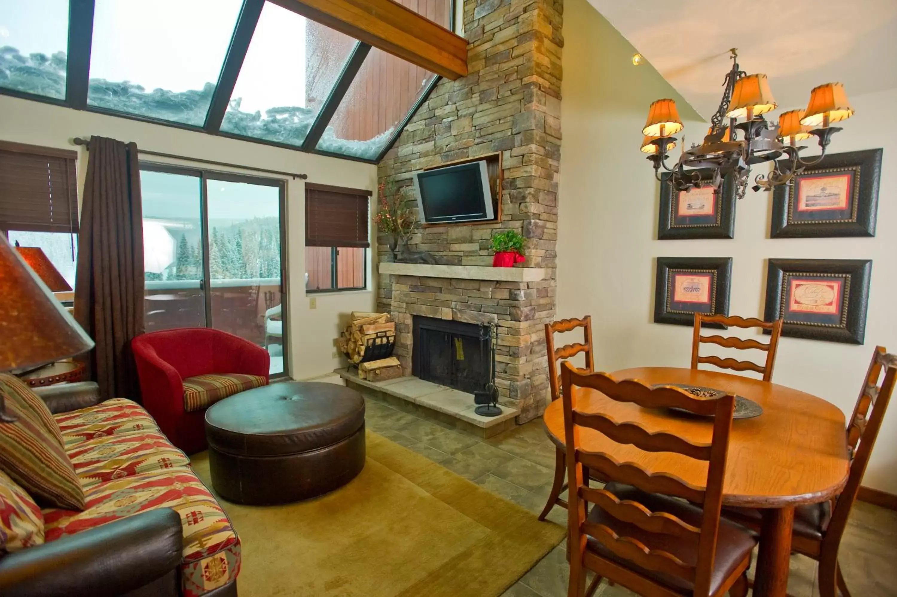 Living room, Seating Area in Beaver Run Resort