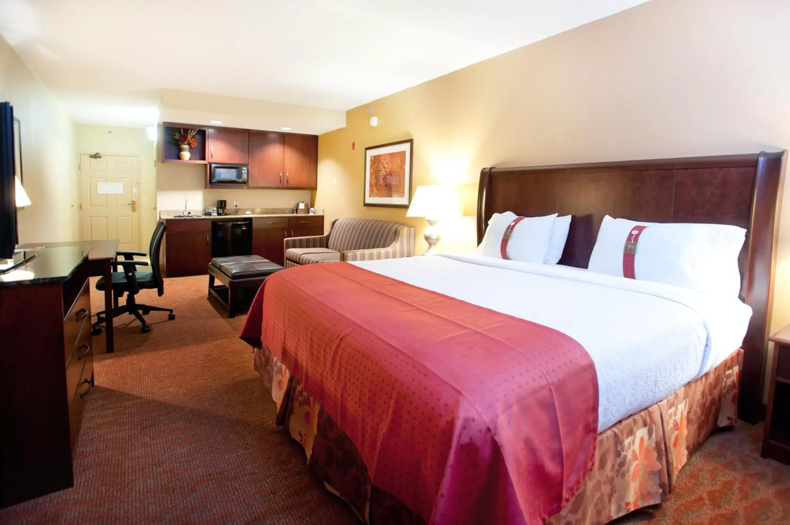 Bed in Holiday Inn Hotel & Suites Council Bluffs, an IHG Hotel