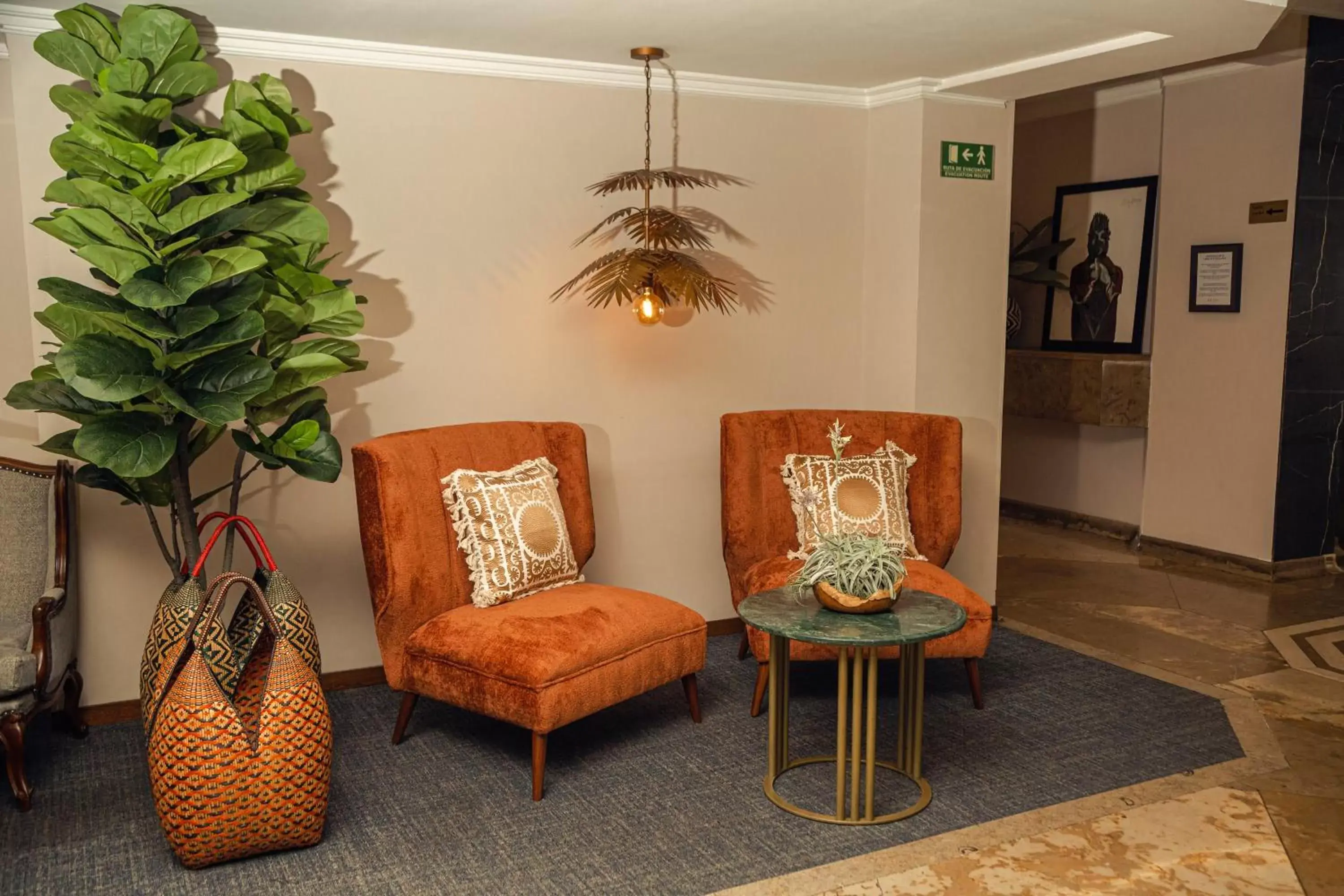 Living room, Seating Area in Hotel Poblado Plaza