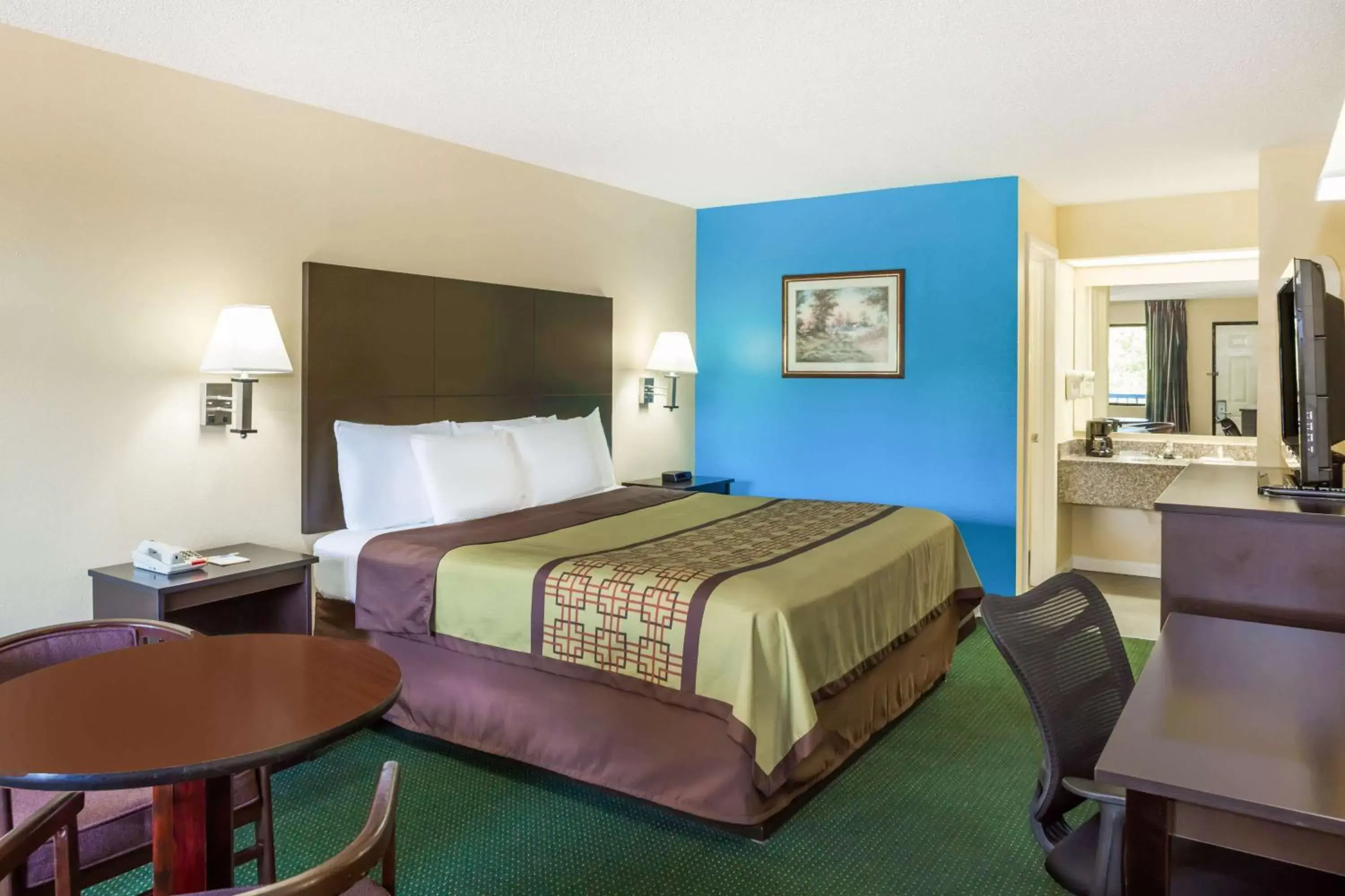 Photo of the whole room, Bed in Days Inn by Wyndham Enterprise