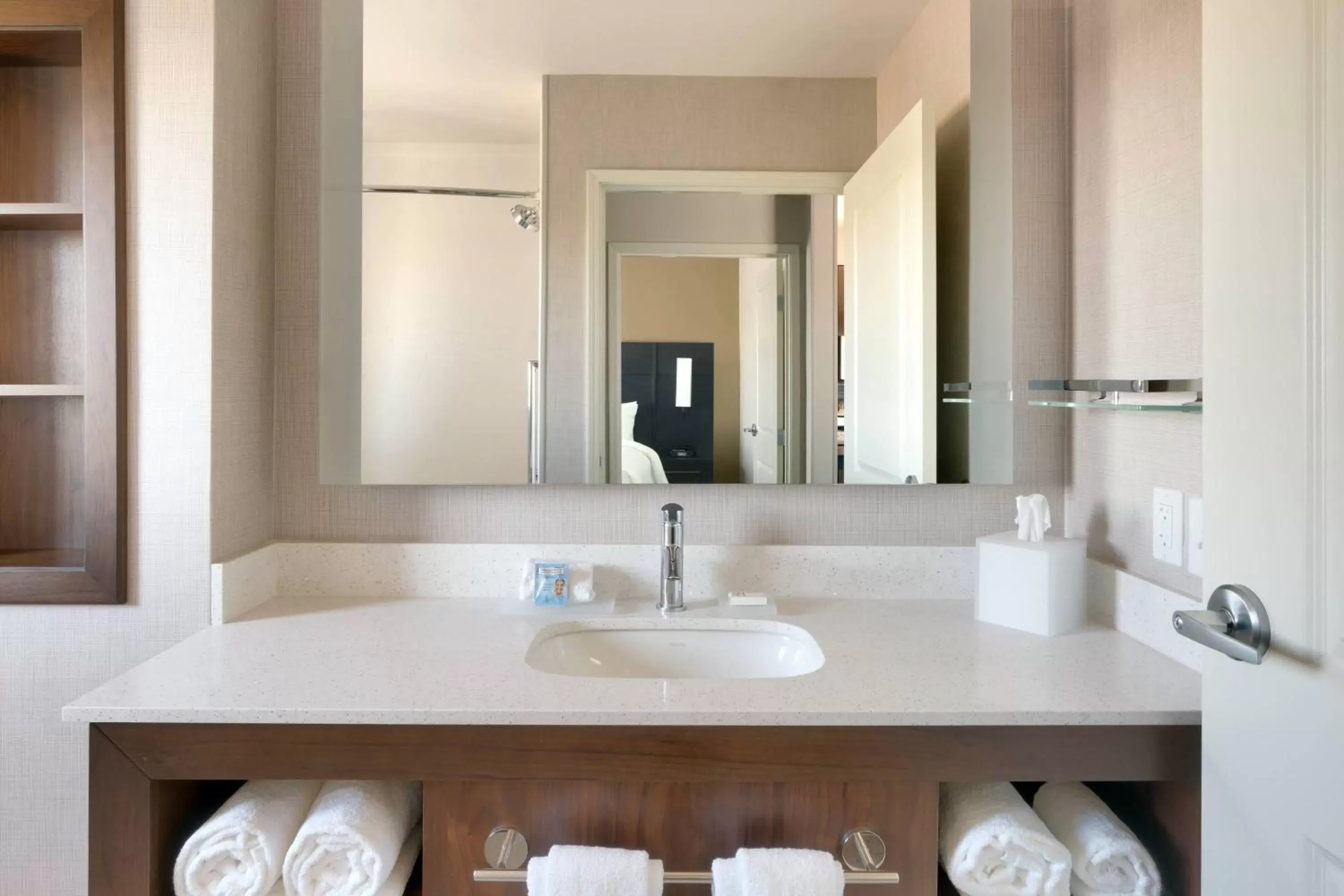 Bathroom in Residence Inn by Marriott Phoenix West/Avondale