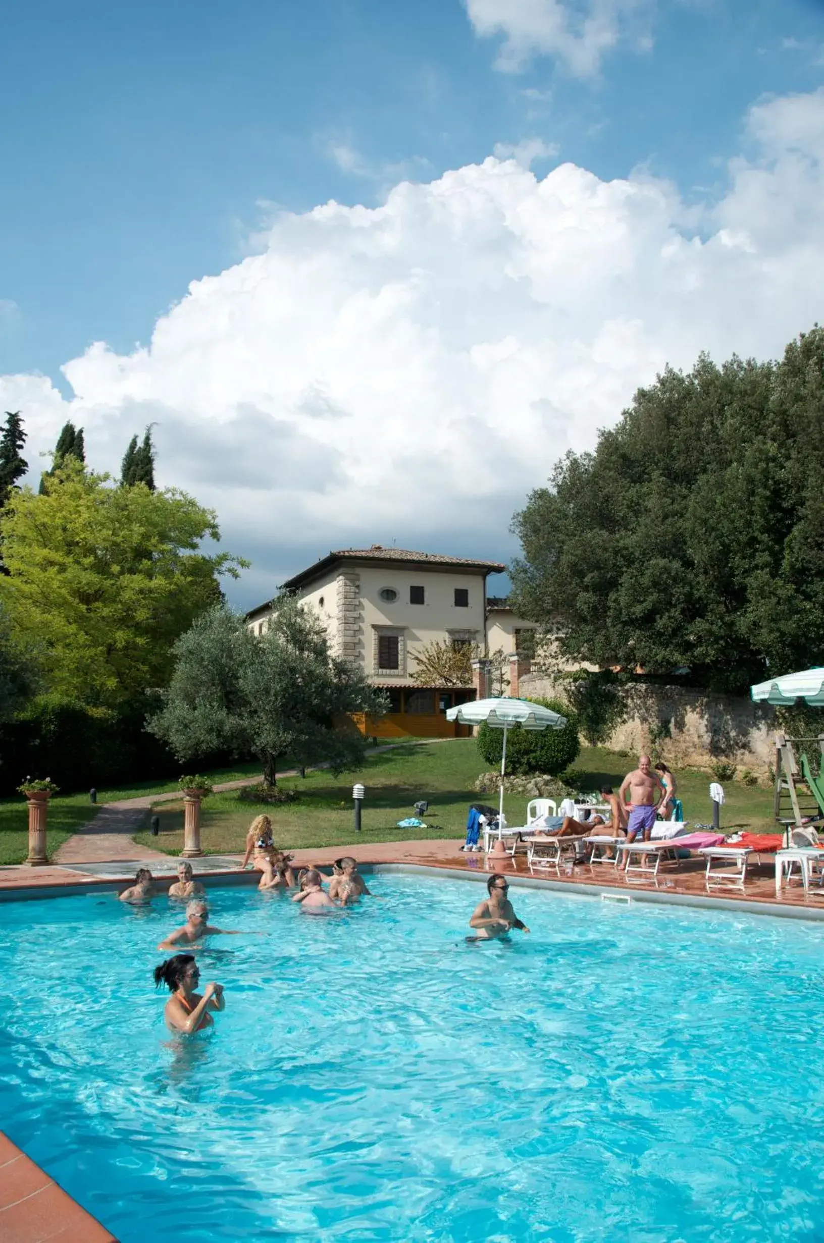 Swimming Pool in Hotel Villa San Lucchese
