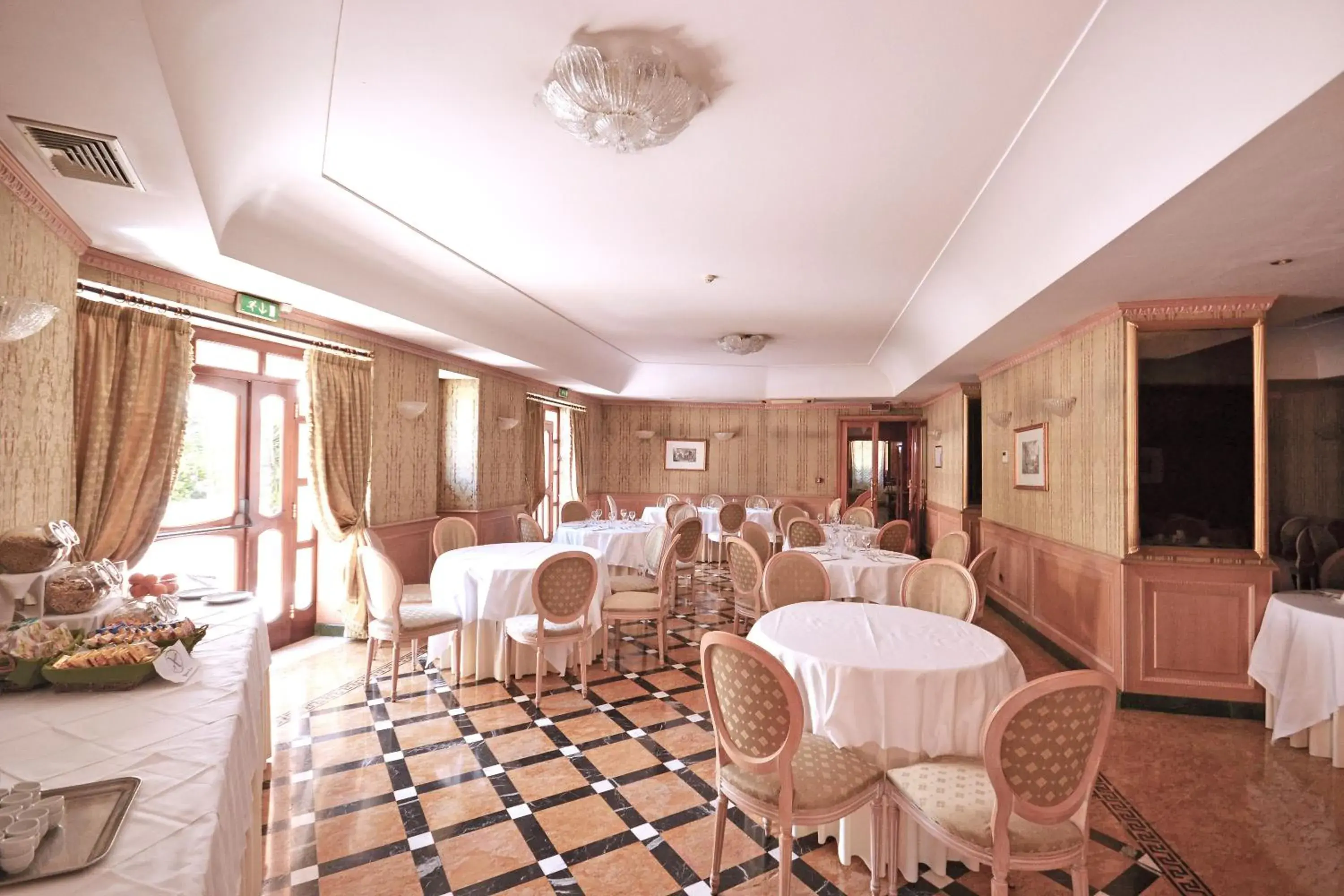 Restaurant/places to eat, Banquet Facilities in Hotel Cilicia