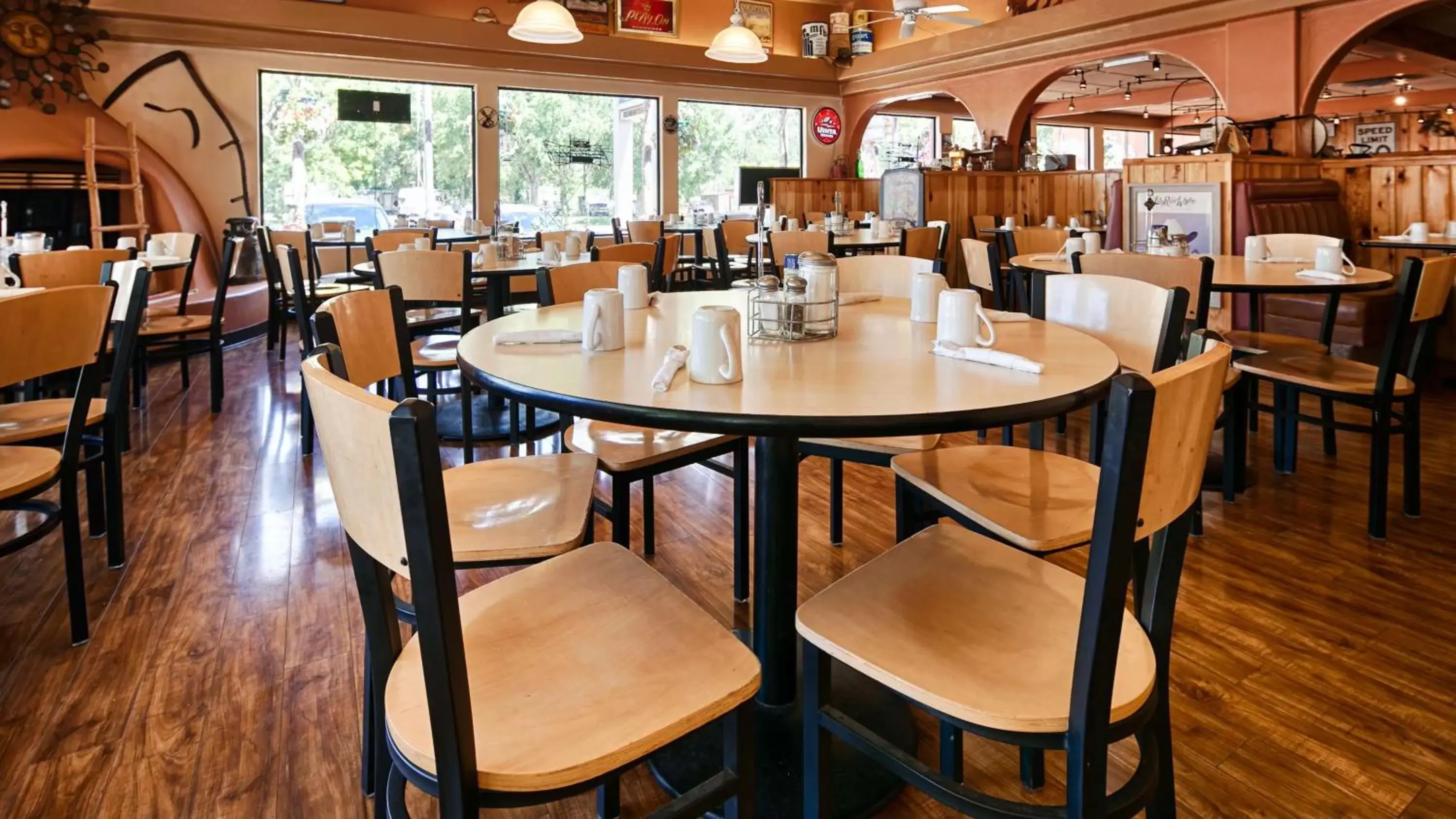 Restaurant/Places to Eat in Best Western East Zion Thunderbird Lodge