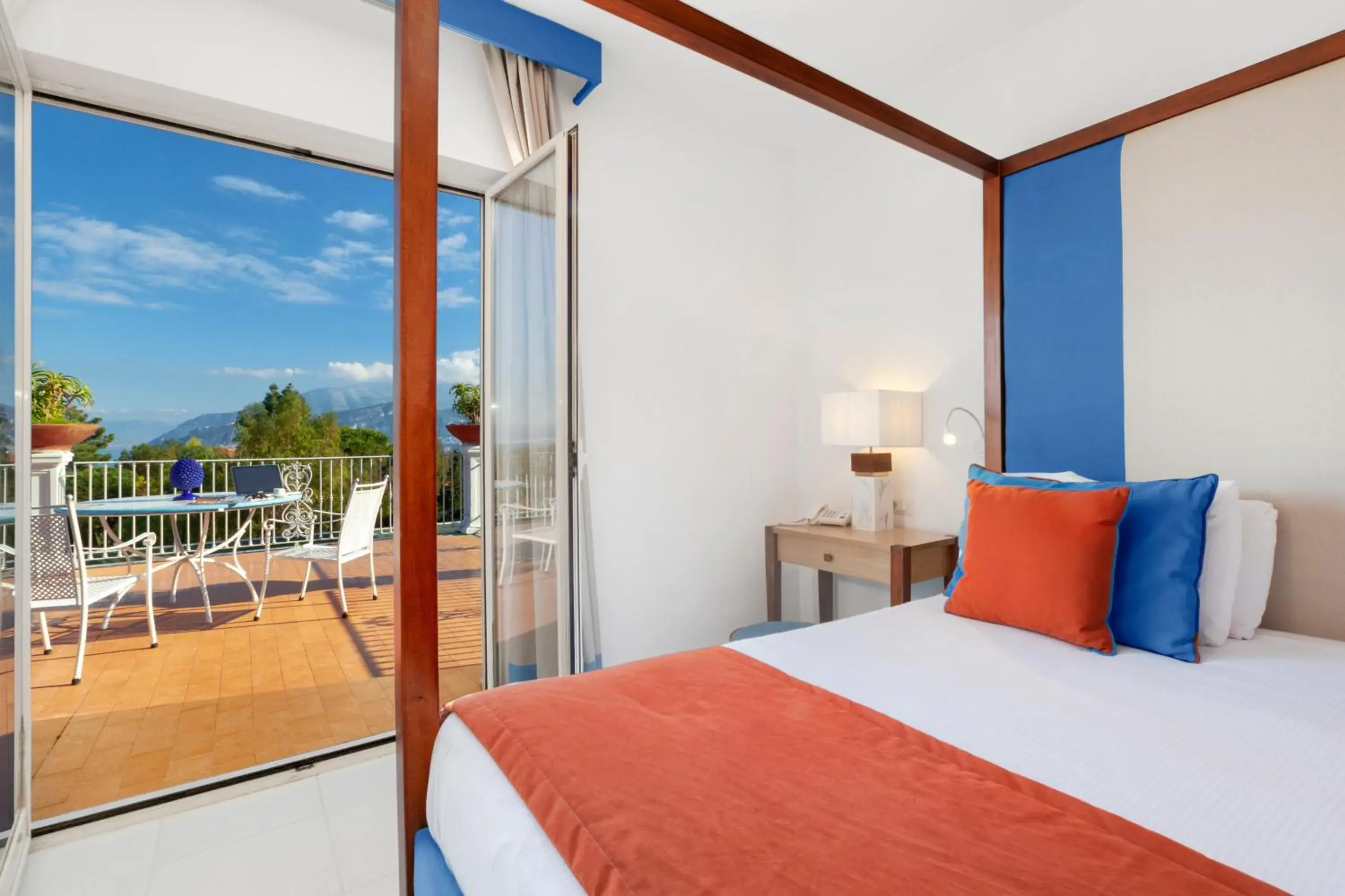 Bedroom, Bed in Atlantic Palace Hotel Bedroom, Bed in Atlantic Palace Hotel