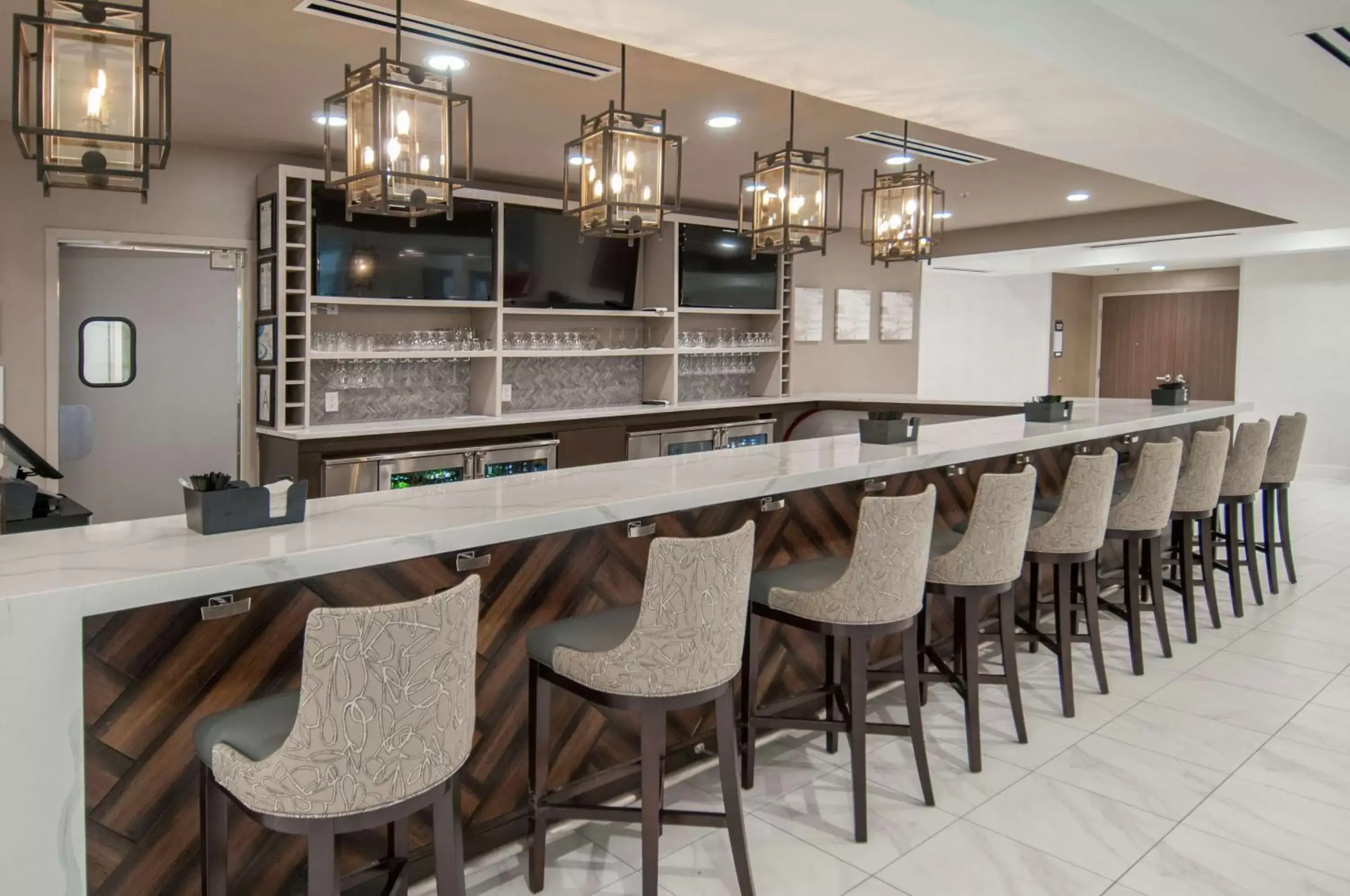 Lounge or bar in Hilton Garden Inn Jackson/Clinton