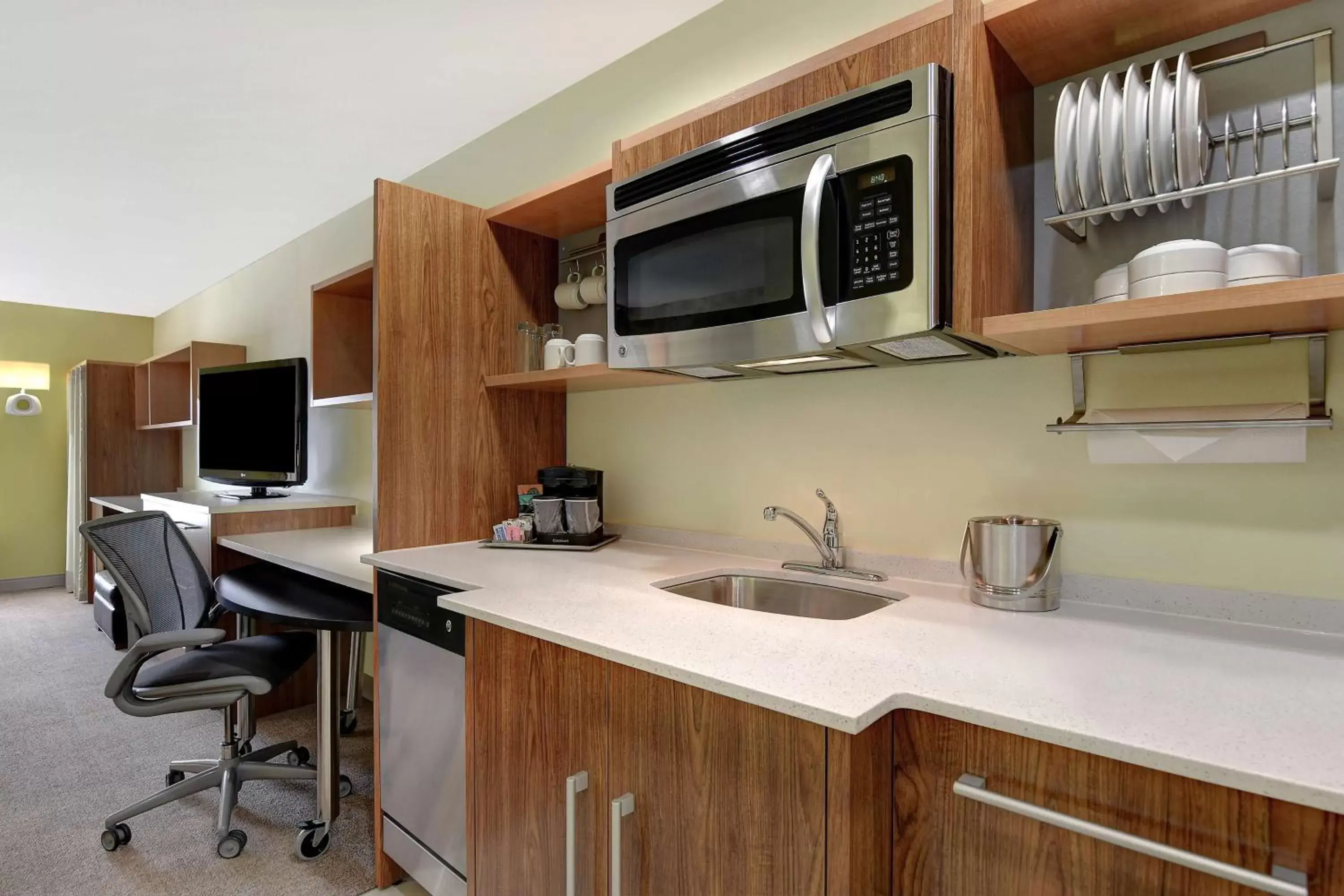 Bedroom, Kitchen/Kitchenette in Home2Suites by Hilton Augusta