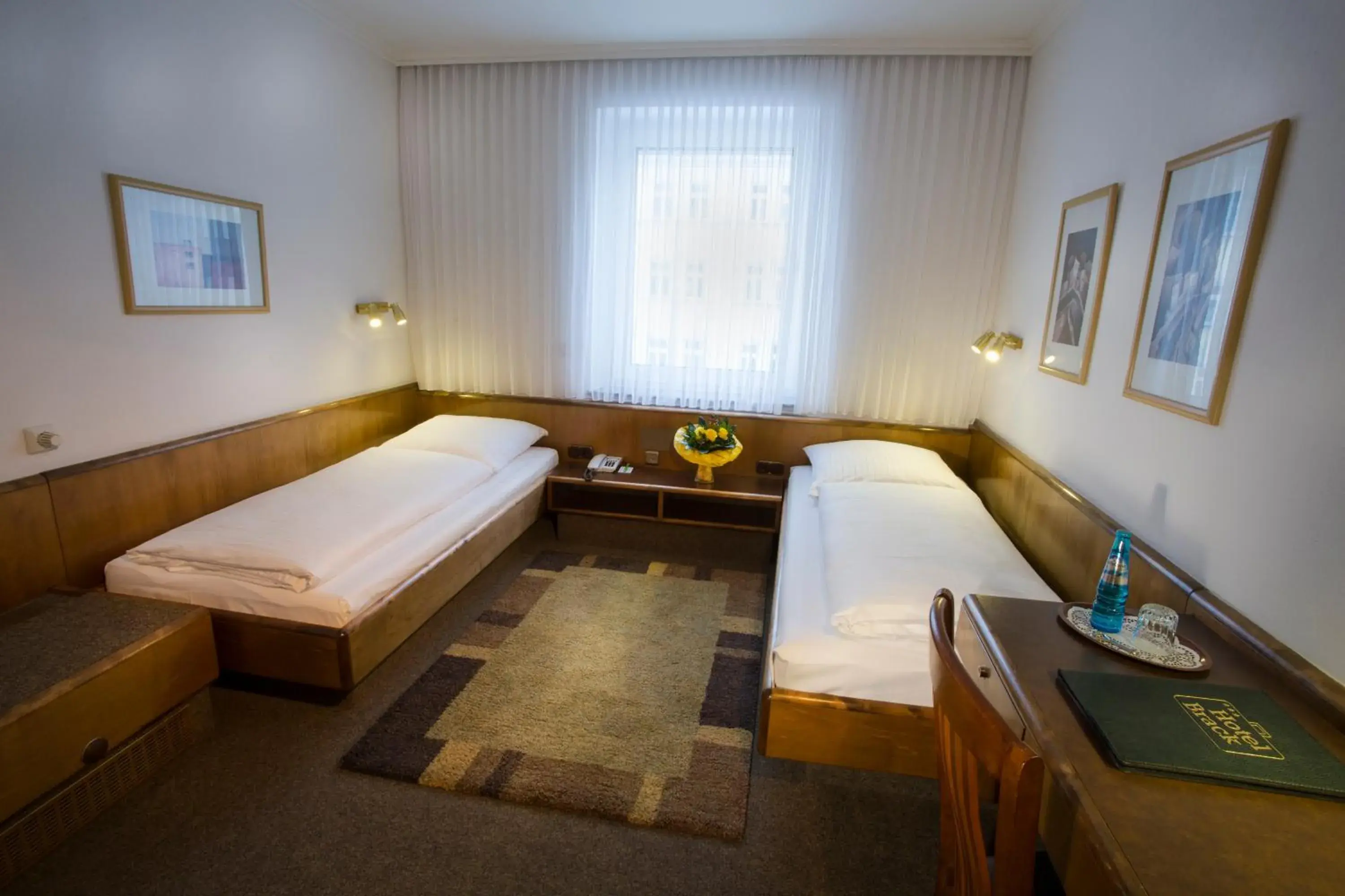 Photo of the whole room, Bed in Hotel Brack