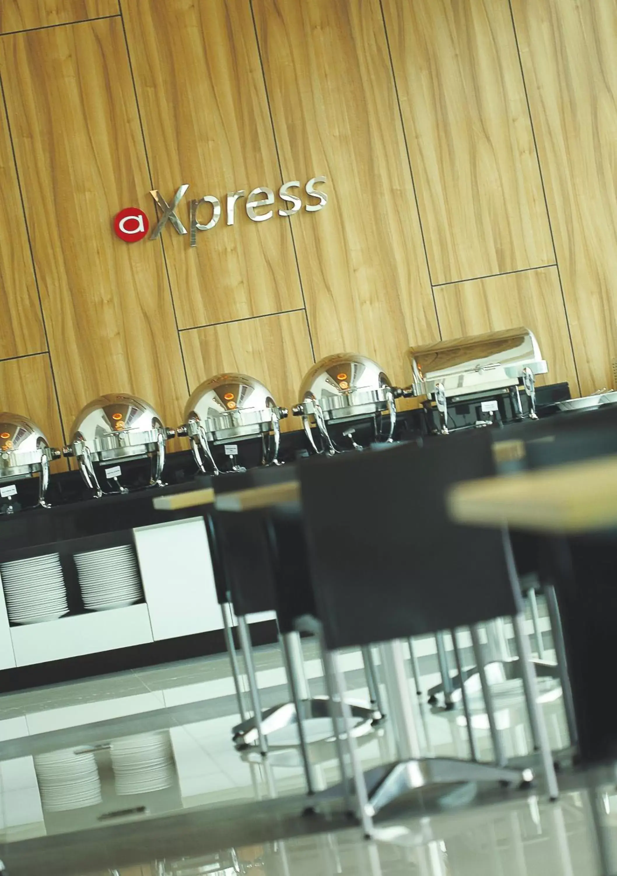 Restaurant/places to eat, Business Area/Conference Room in Amaris Hotel Bekasi Barat