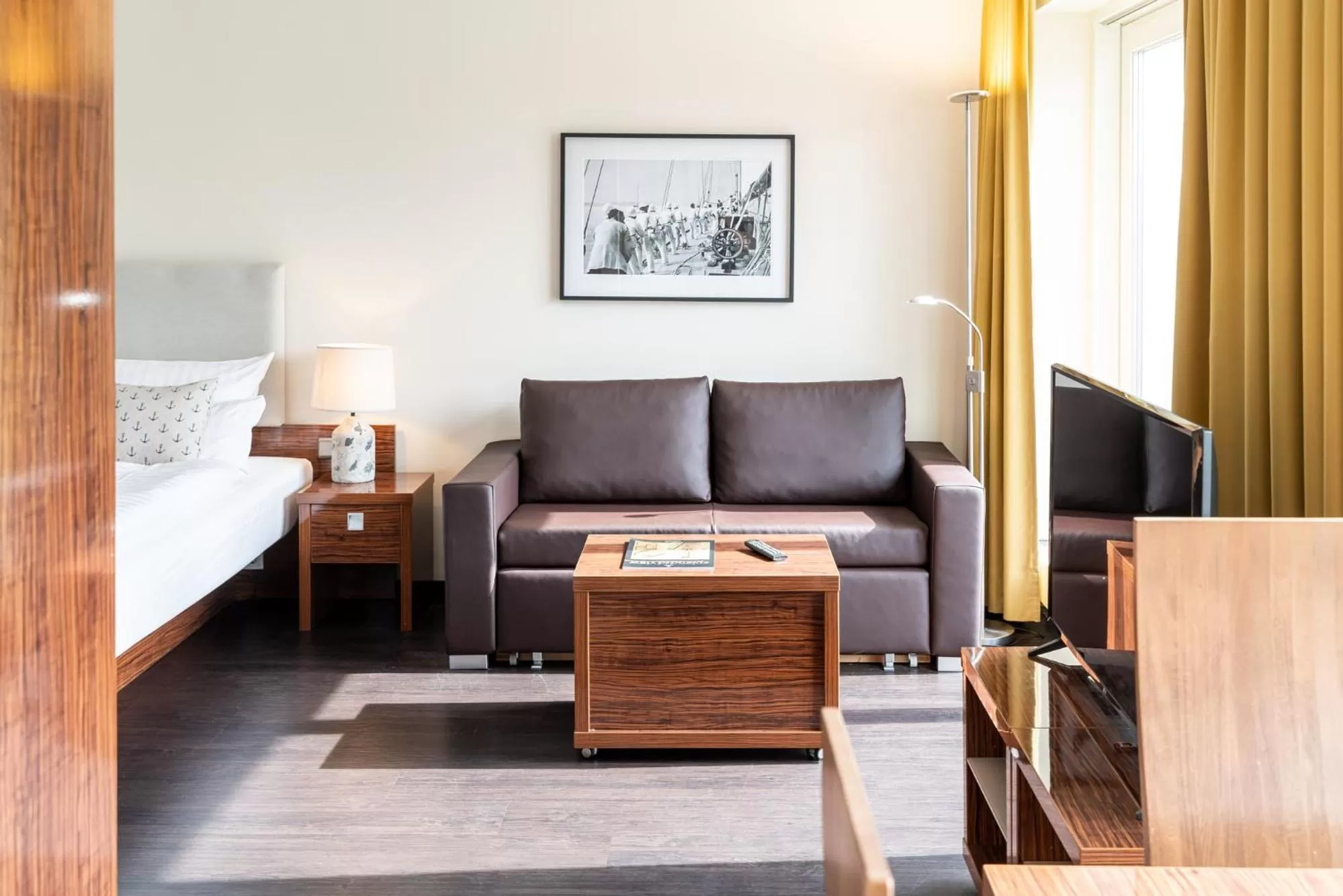 Seating area in Hotel Yachtclub