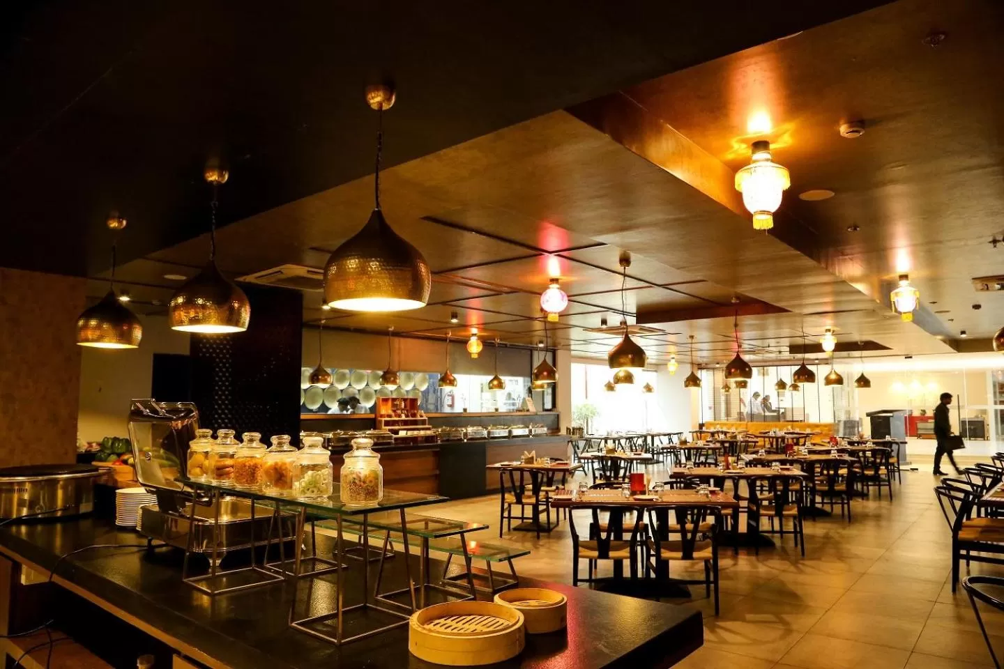 Restaurant/places to eat in Hotel Deccan Serai, HITEC CITY, HYDERABAD