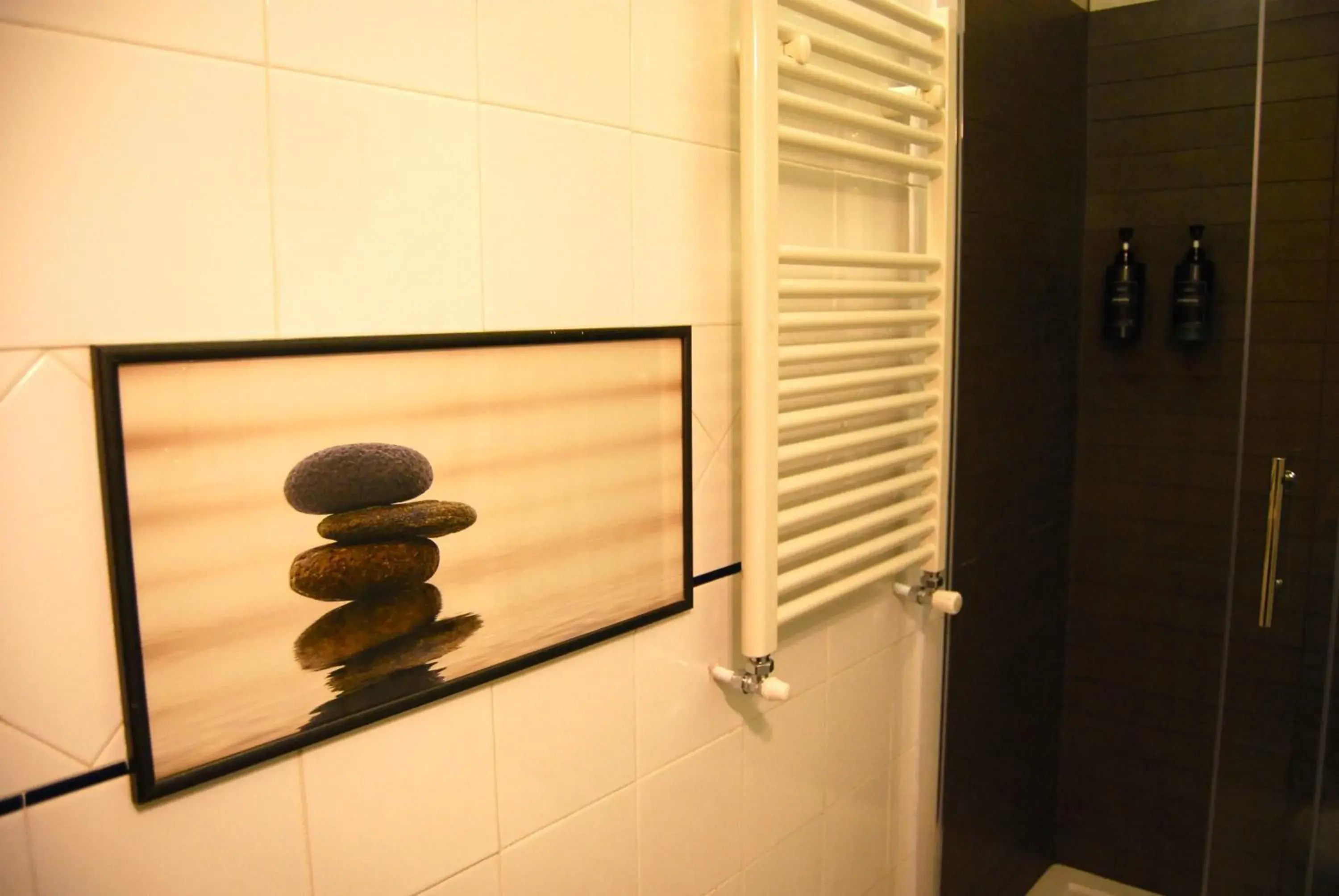 Shower in Albergo Teatro