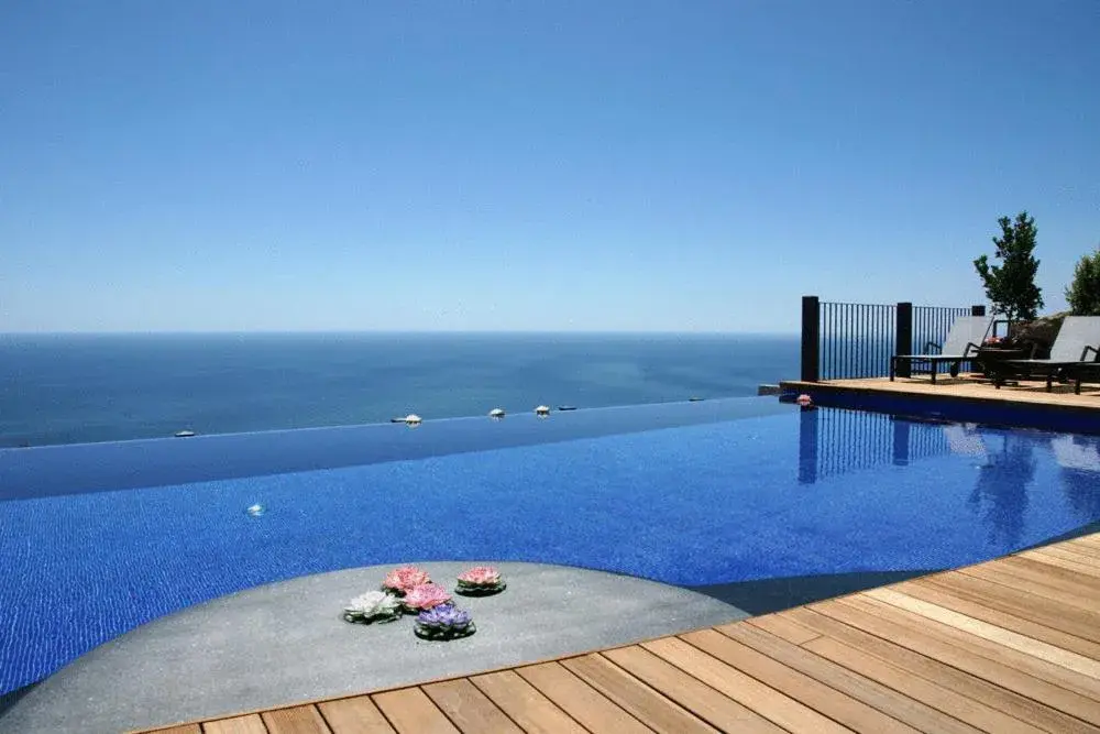 Swimming Pool in Hotel Metropole Taormina