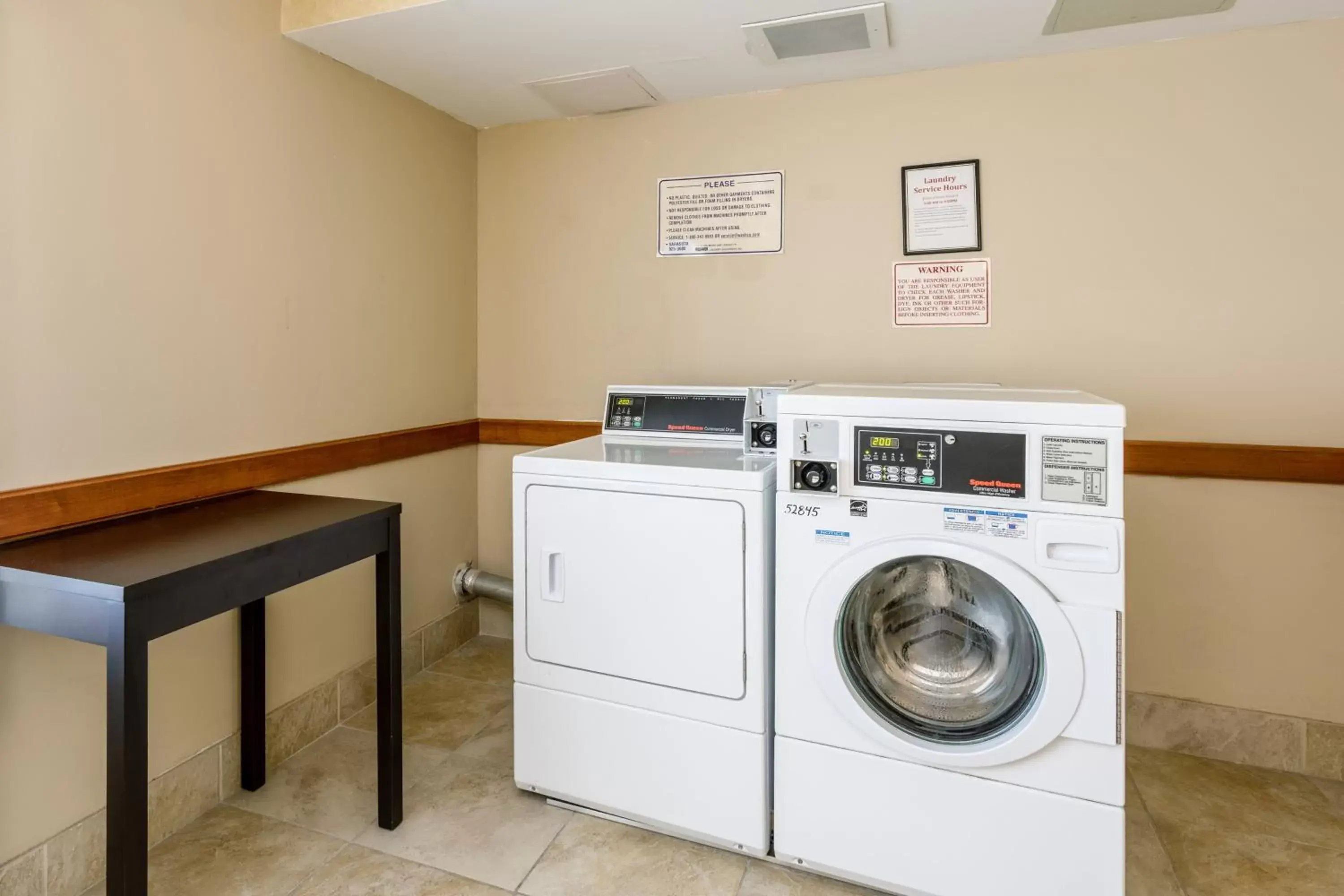 Other, Kitchen/Kitchenette in Holiday Inn Express & Suites Bradenton East-Lakewood Ranch, an IHG Hotel