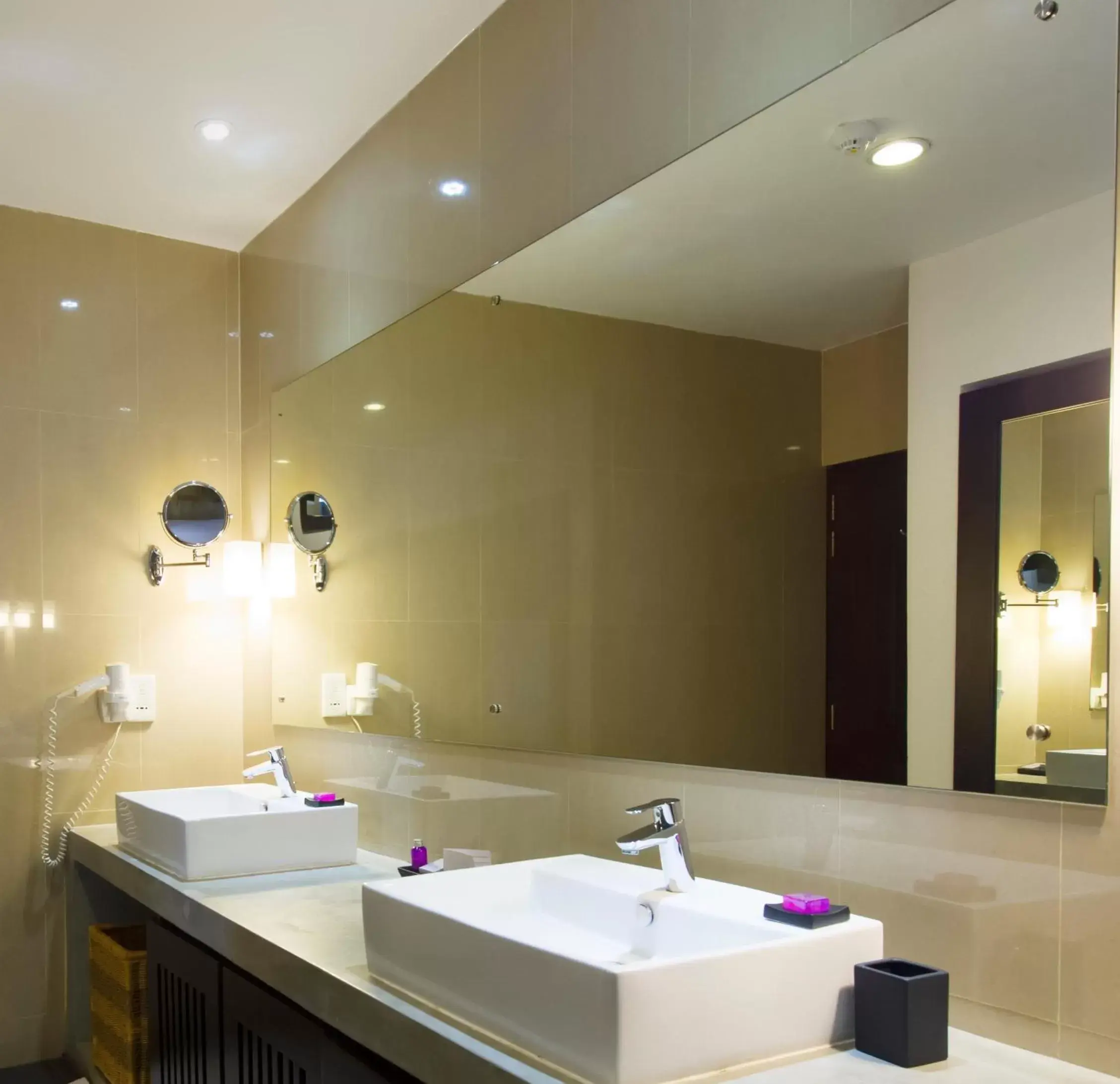 Bathroom in Thaala Bentota Bathroom in Thaala Bentota