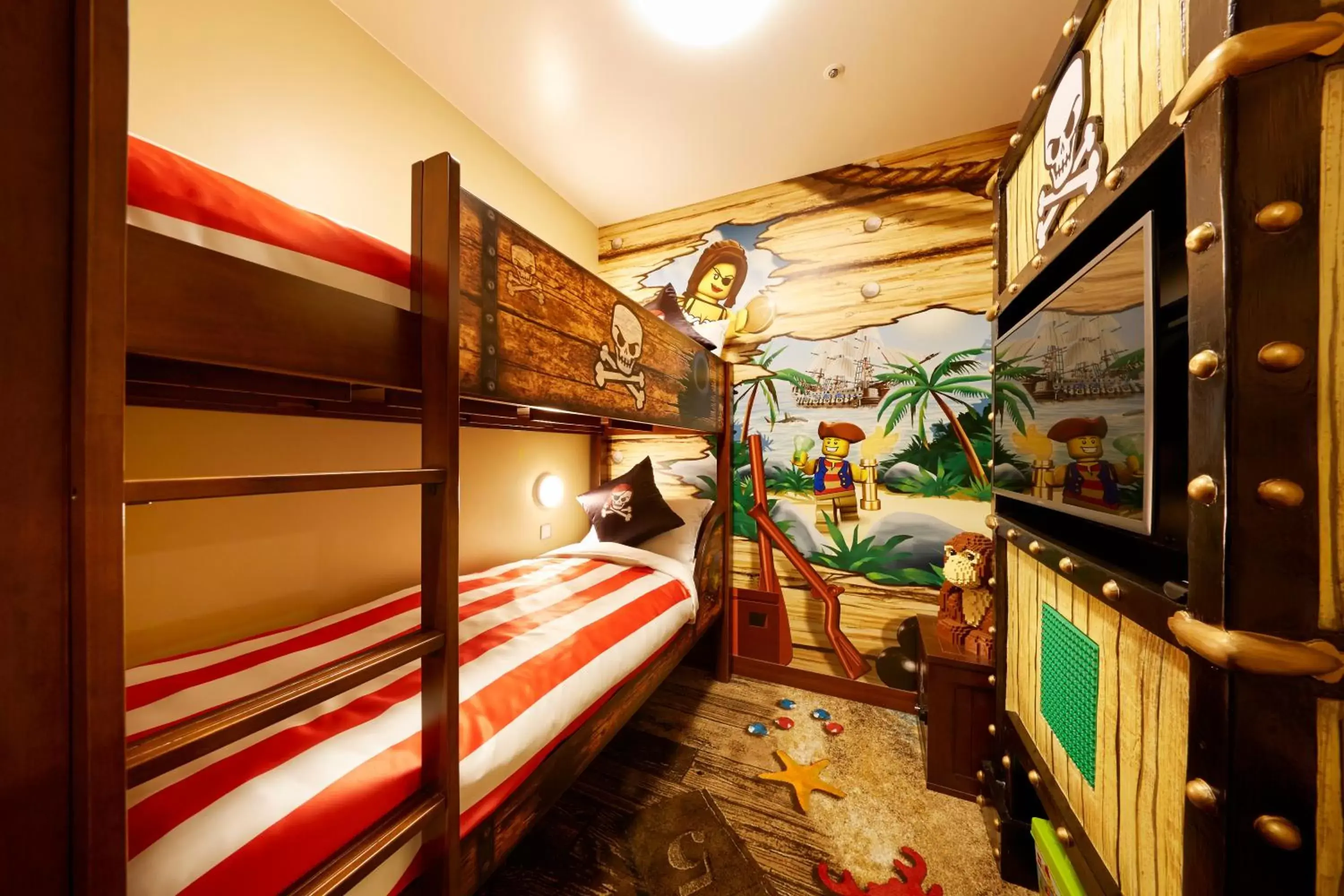 Bunk Bed in LEGOLAND Japan Hotel