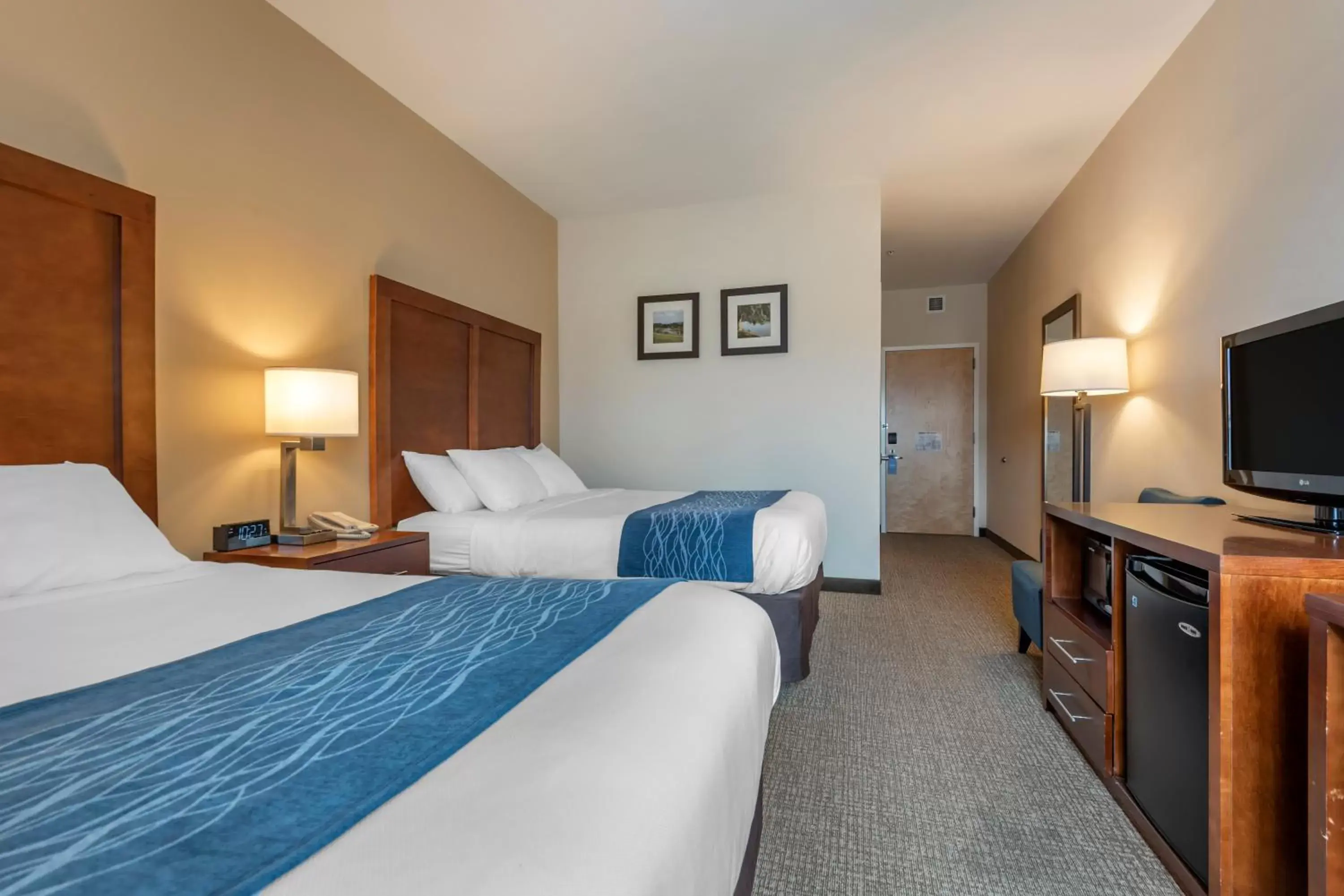 Bed in Comfort Inn Apalachin - Binghamton W Route 17