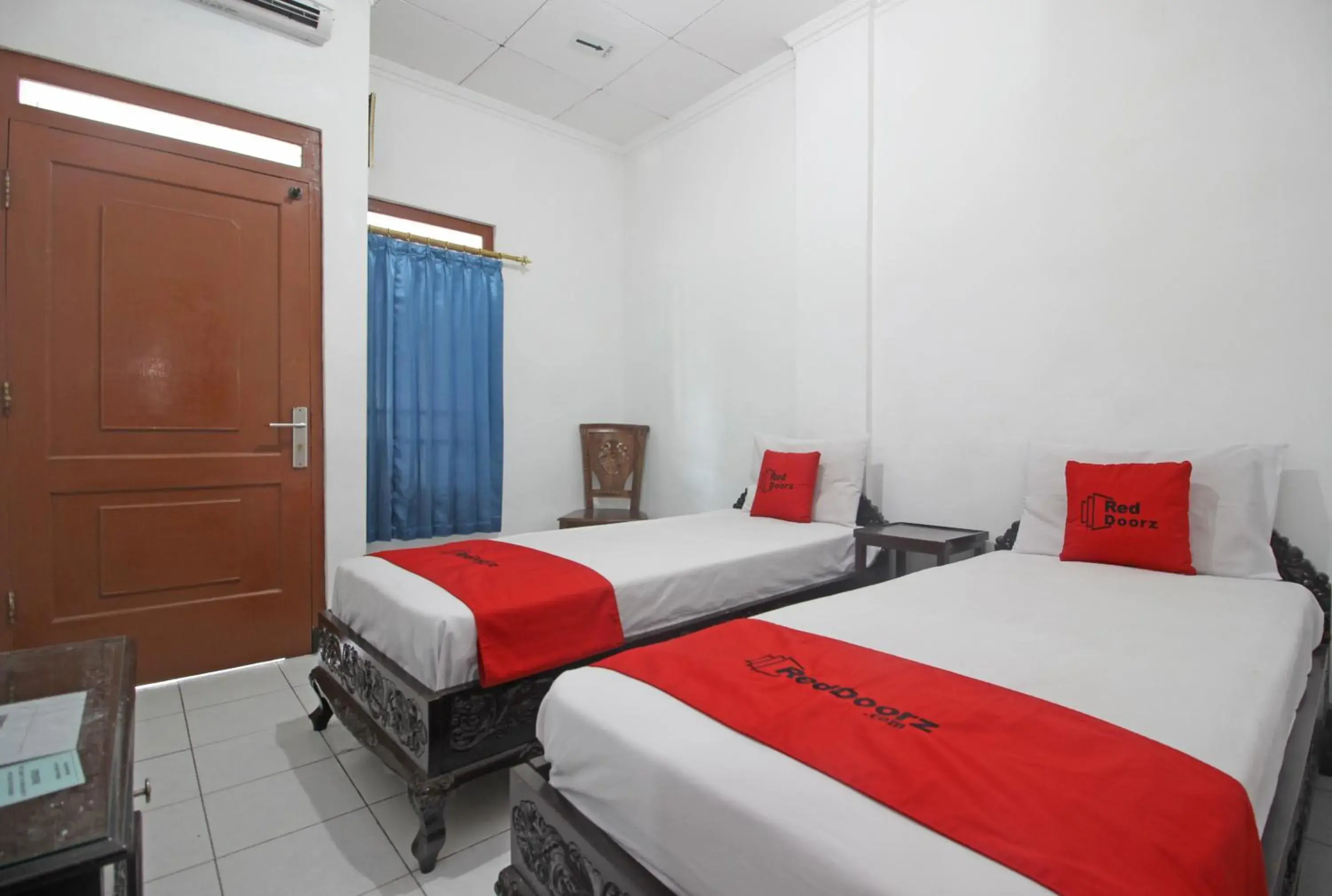 Bedroom, Bed in RedDoorz Plus @ Taman Siswa 3 Bedroom, Bed in RedDoorz Plus @ Taman Siswa 3