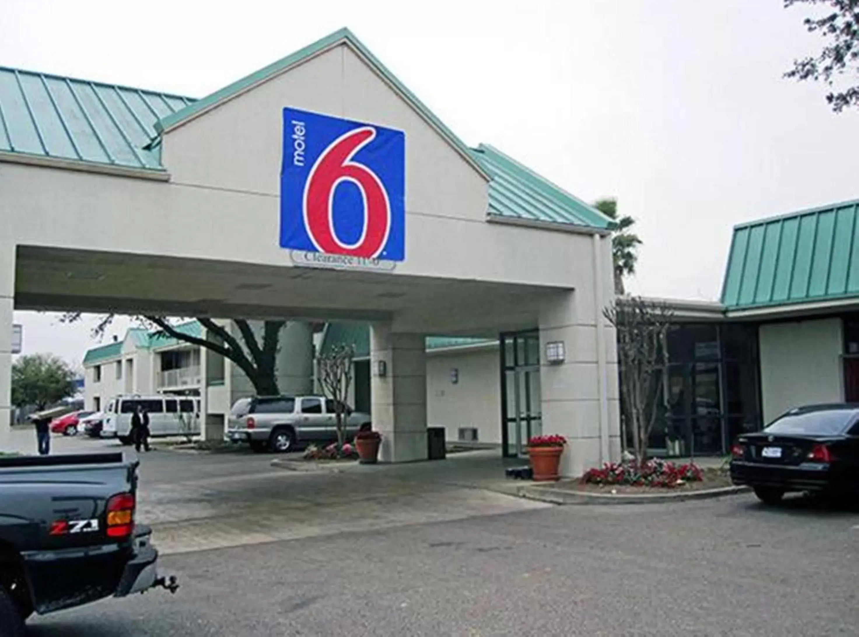 Property logo or sign, Property Building in Motel 6-Houston, TX - East