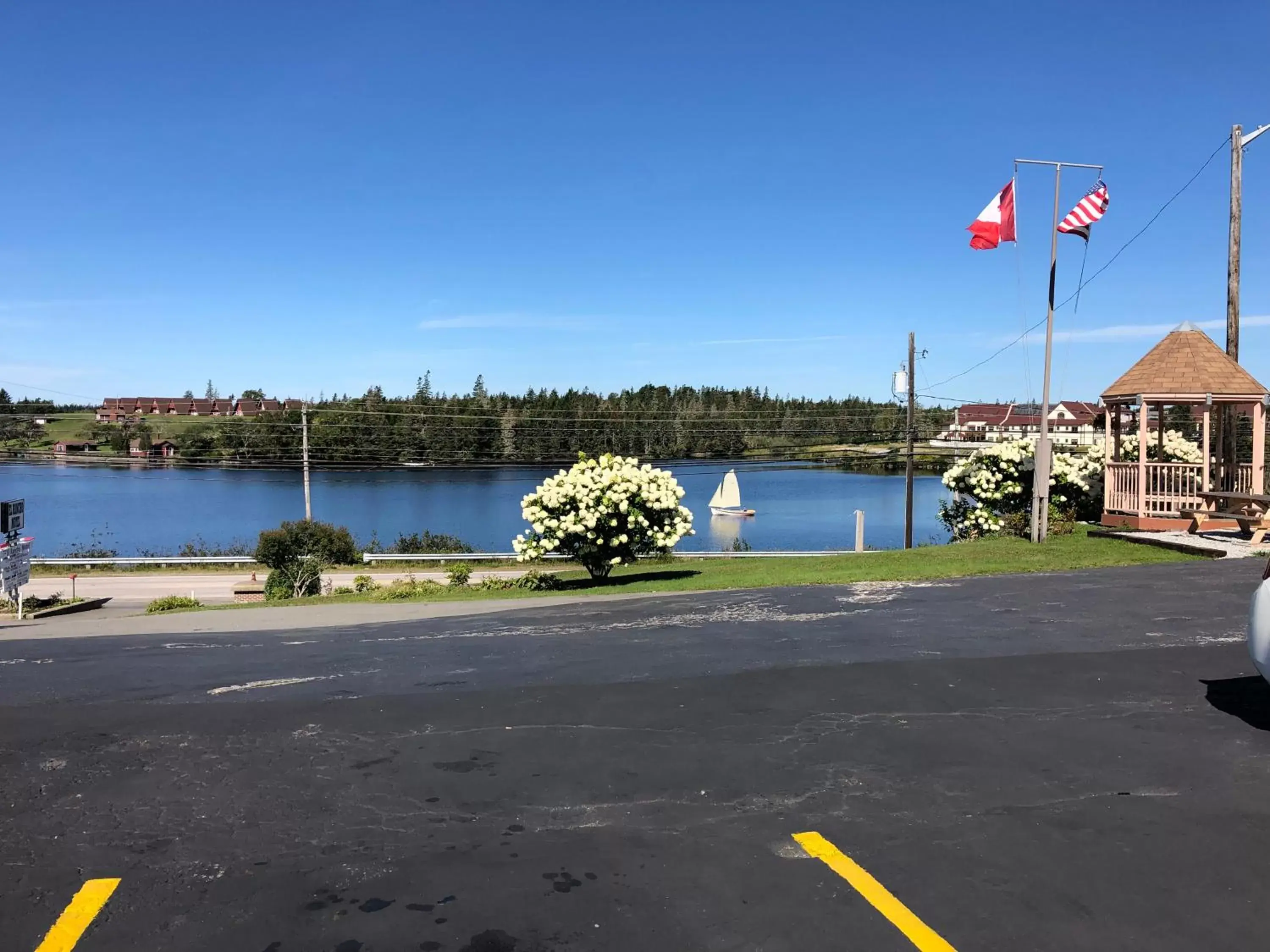 Lake view in Novastar Motel On The Lake