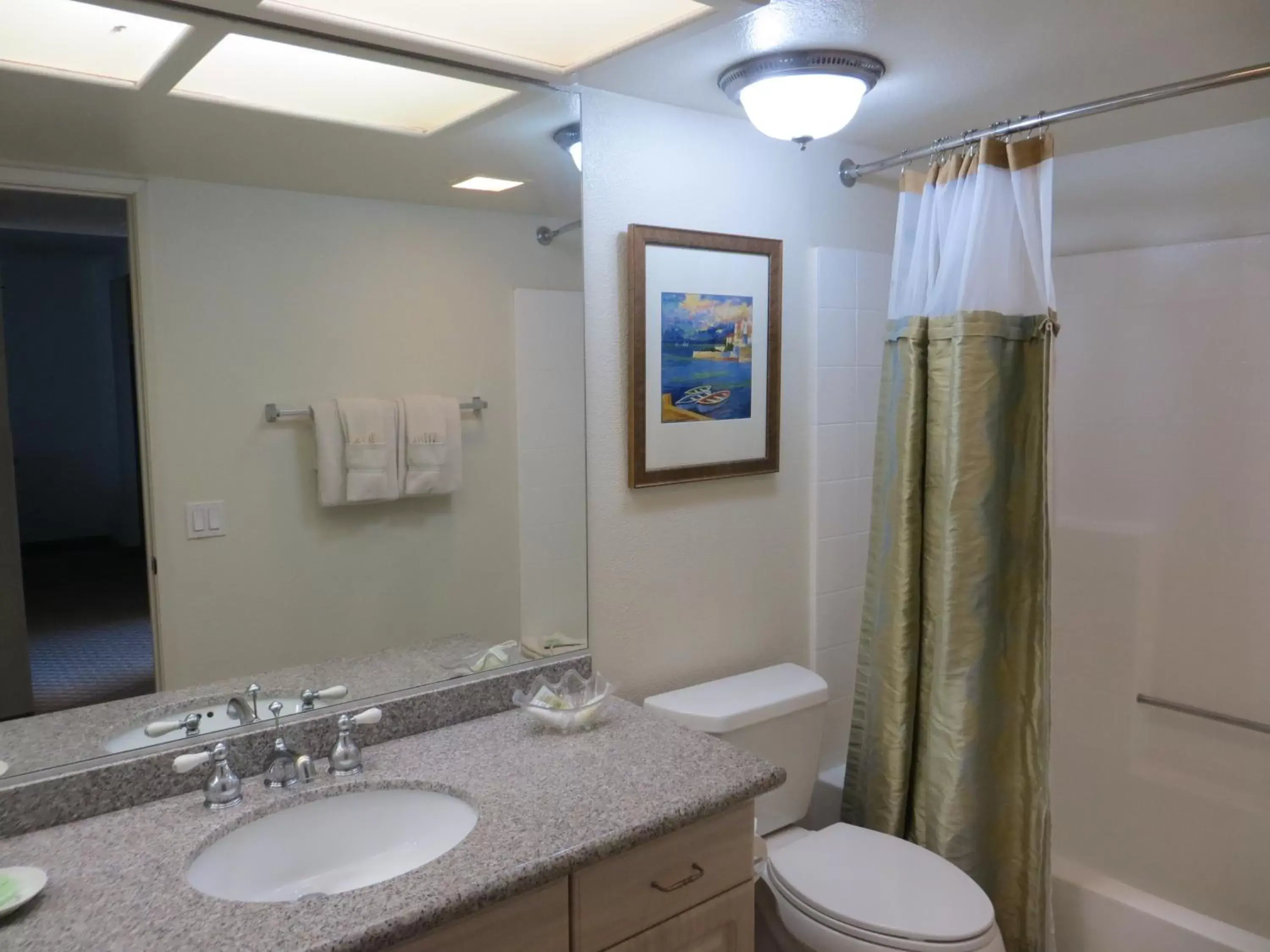 Shower, Bathroom in Desert Breezes Resort