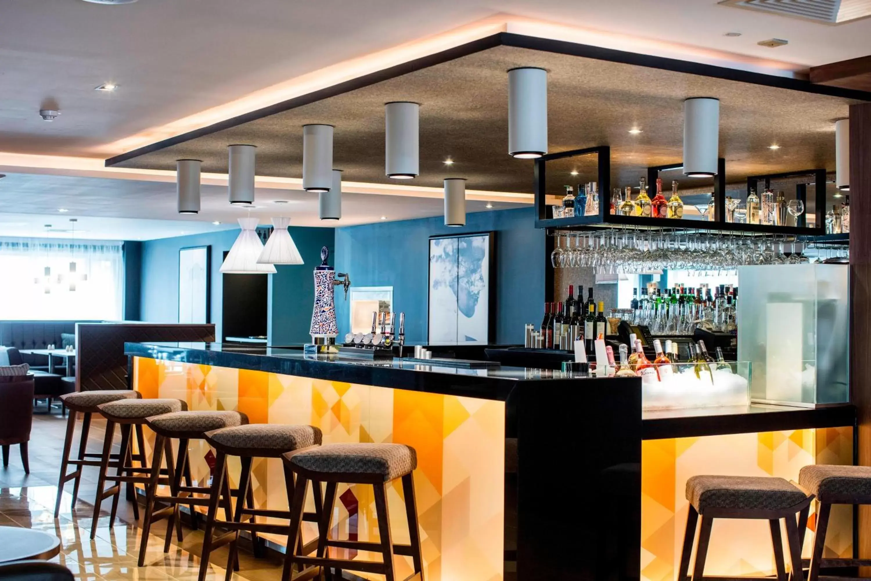 Restaurant/places to eat, Lounge/Bar in AC Hotel by Marriott Birmingham