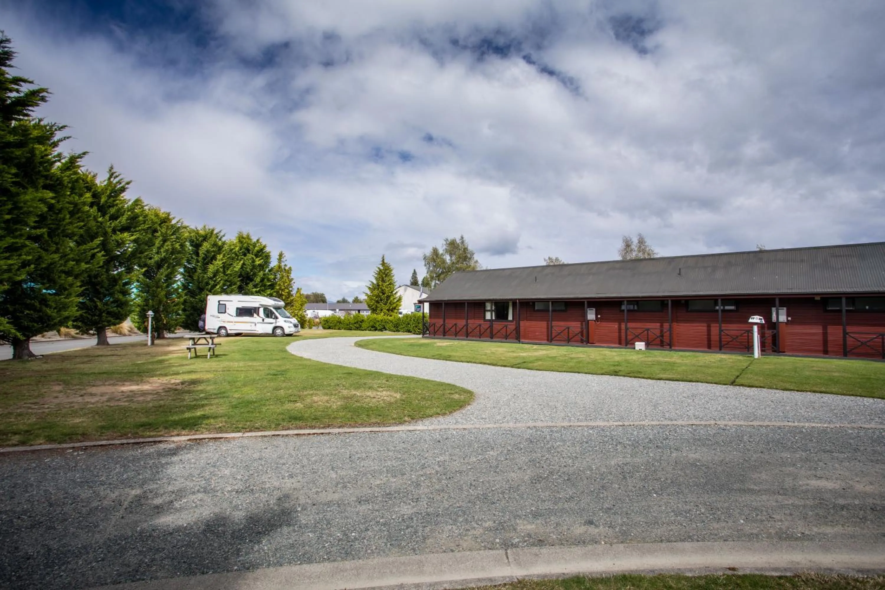 Garden in Te Anau Top 10 Holiday Park and Motels