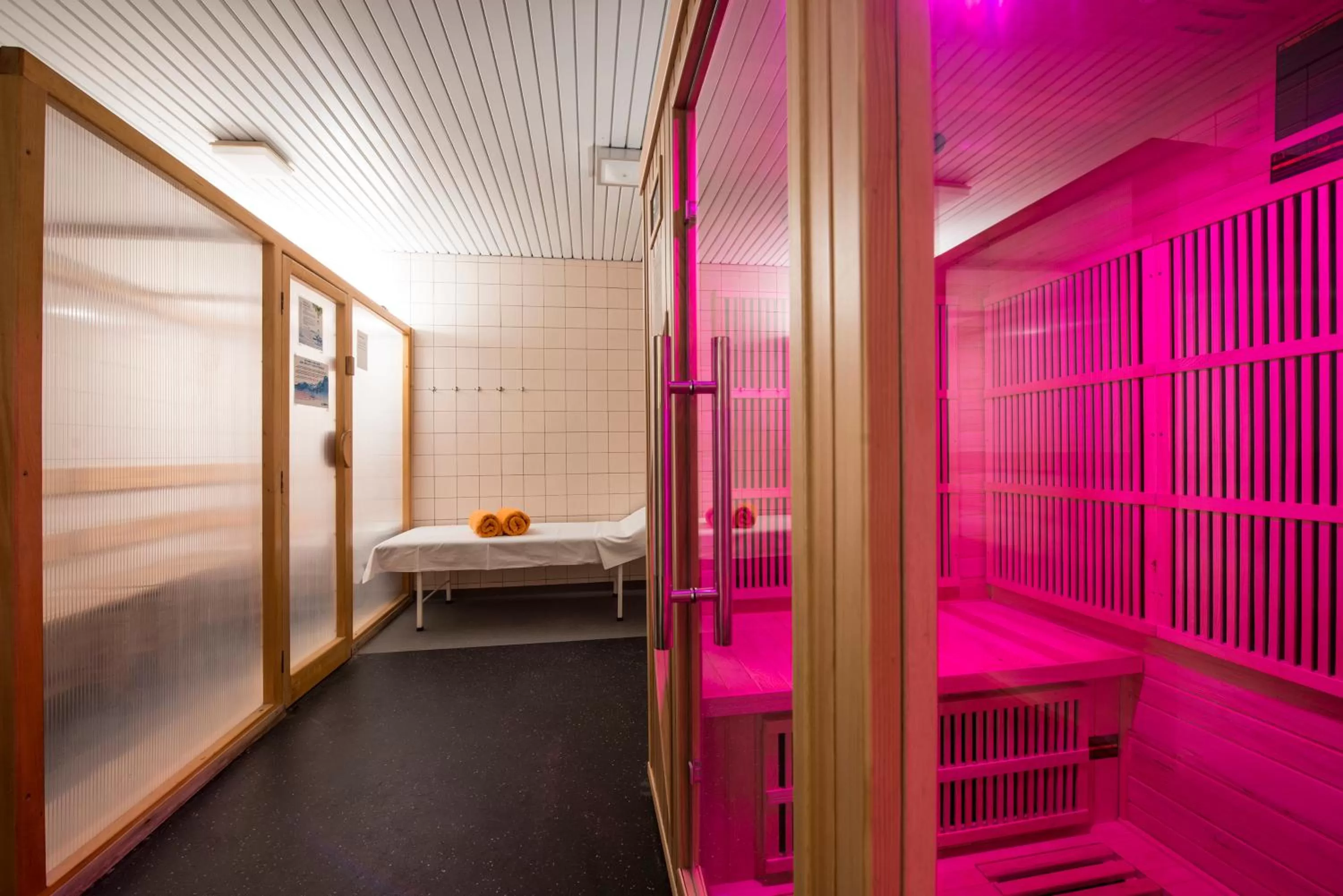 Swimming pool in Hotel SOREA ĽUBOVŇA