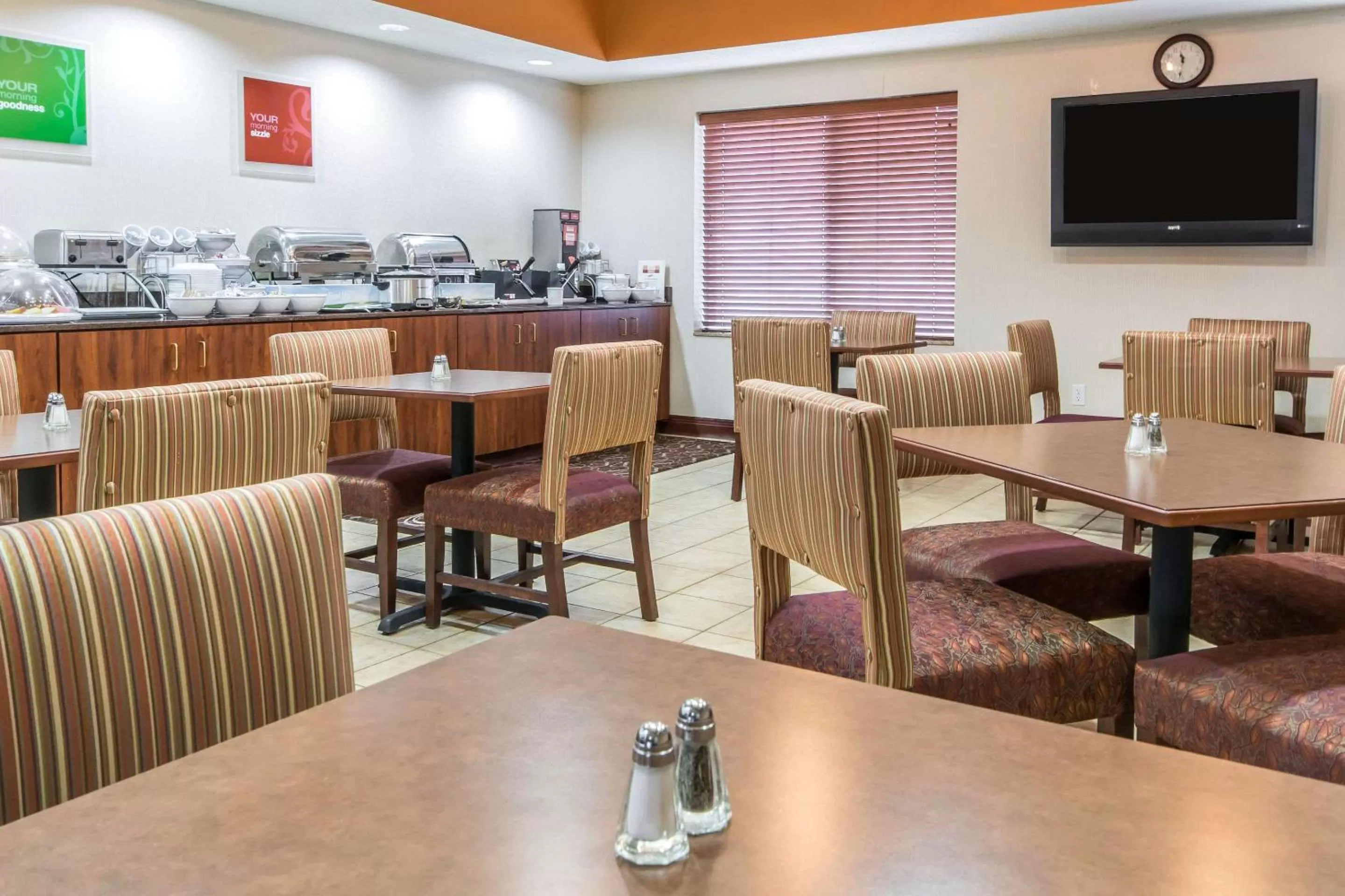 Restaurant/places to eat in Comfort Suites Owensboro South