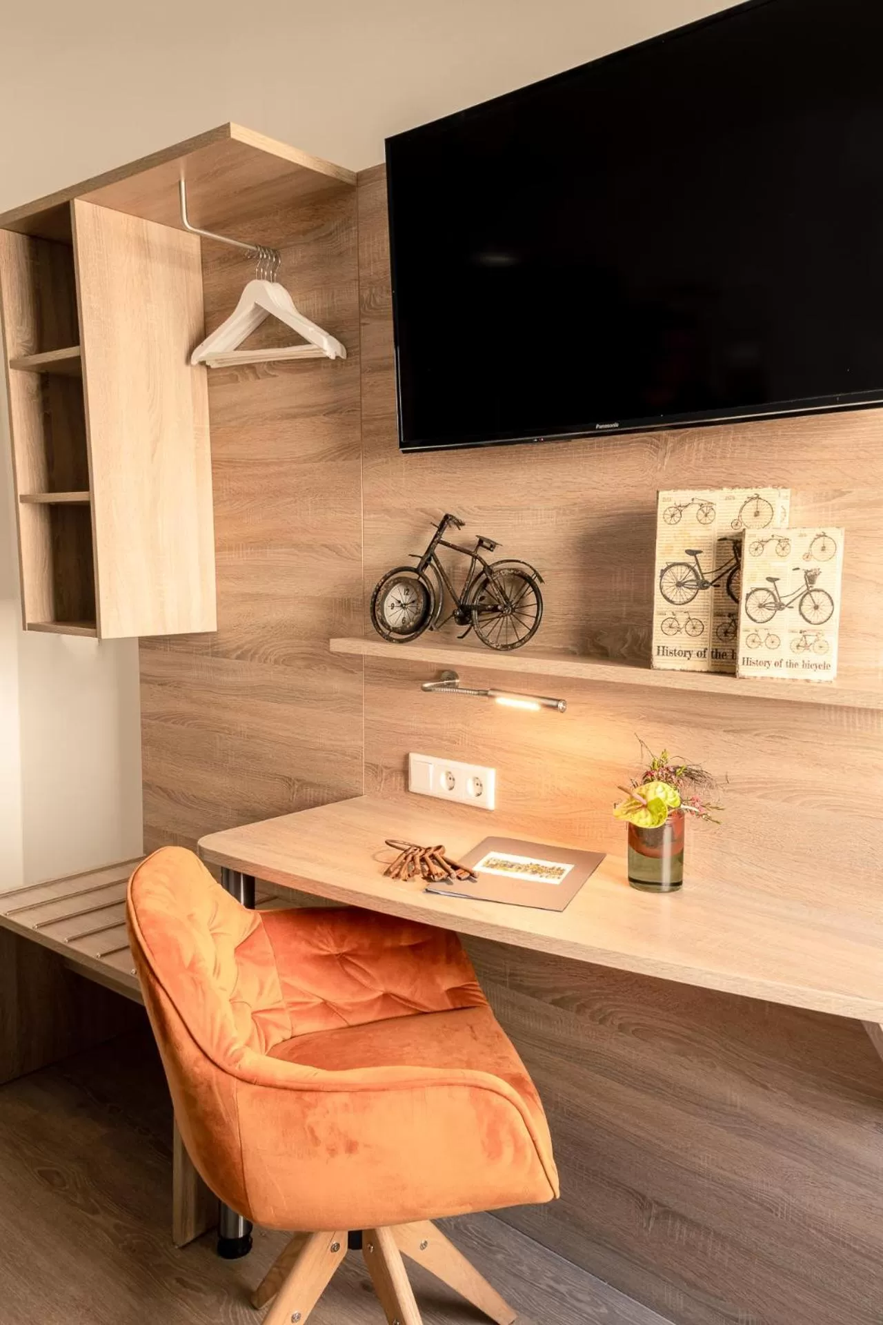 TV and multimedia in HeimatHerz Hotel Garni