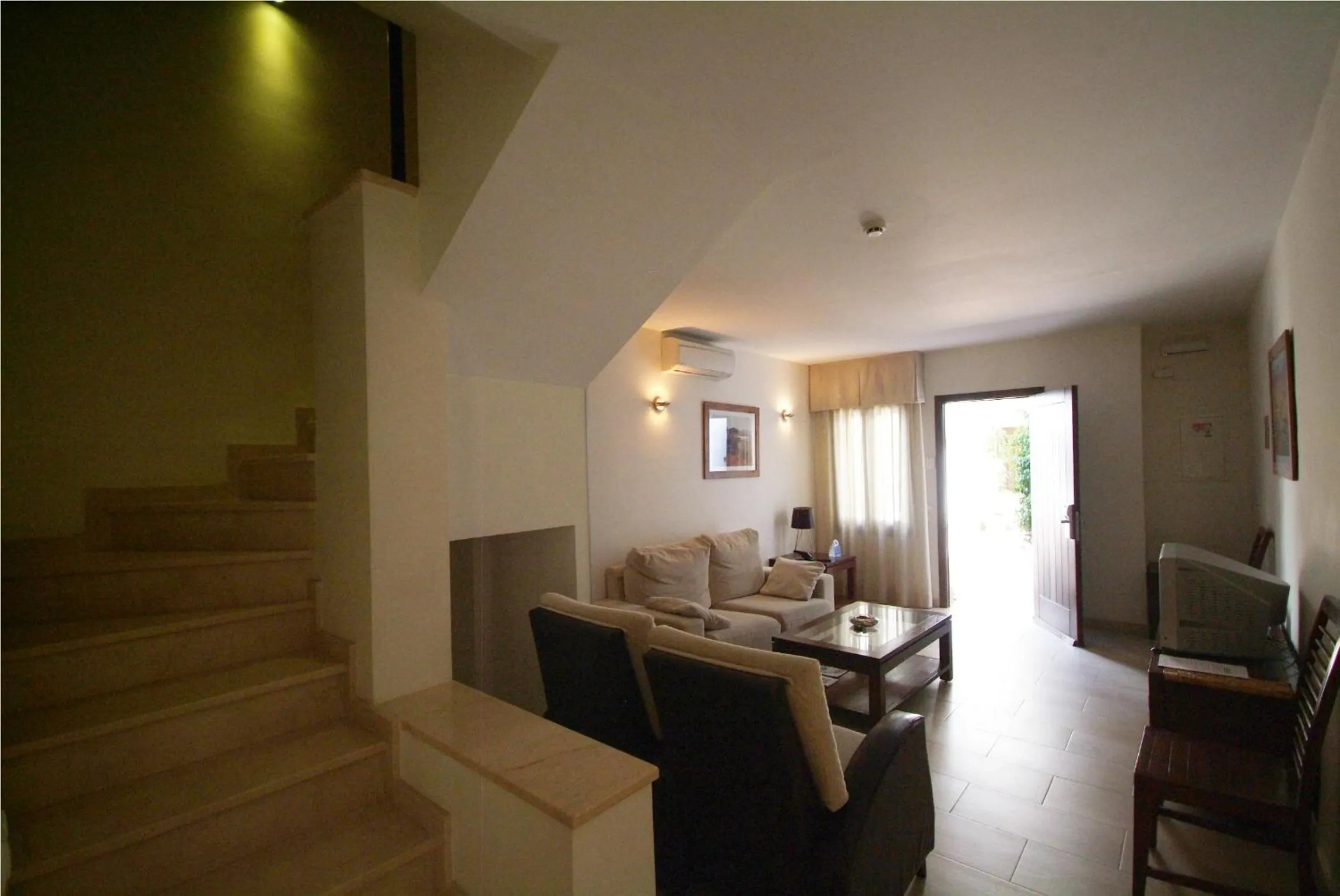 Day in Apartamentos Ardales