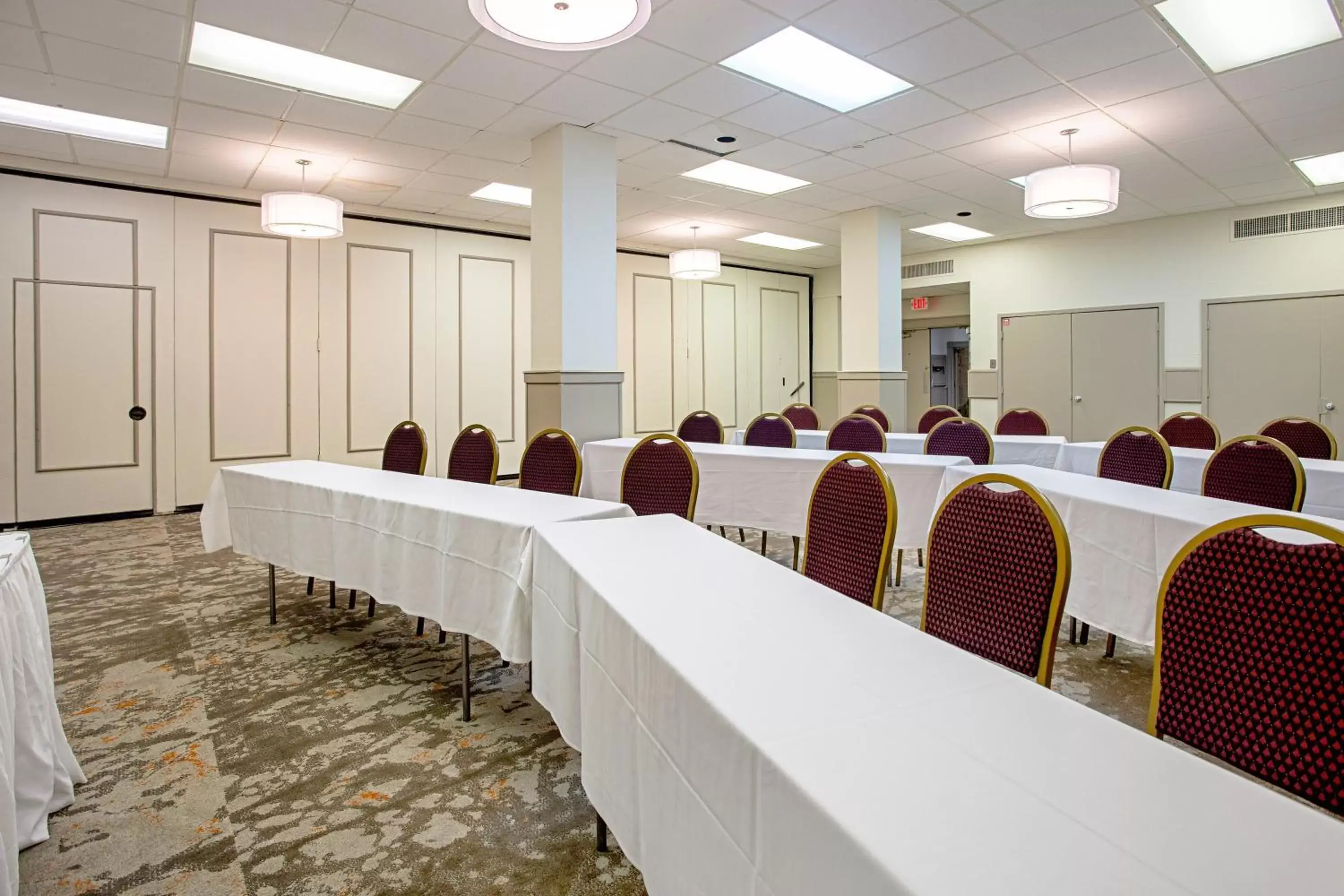 Banquet/Function facilities in Red Roof Inn PLUS+ Wichita East