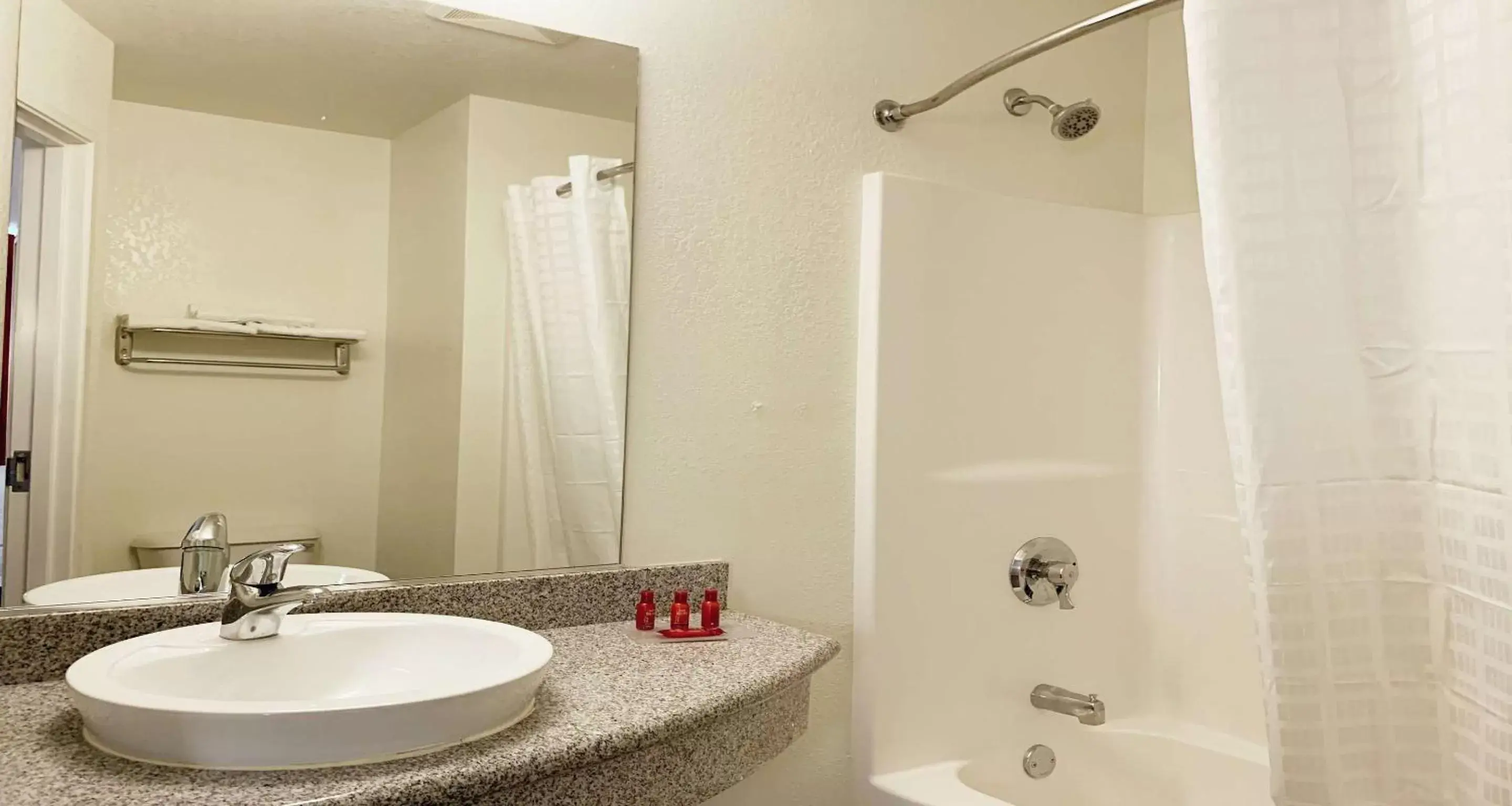 Bathroom in SureStay Plus Hotel by Best Western Niagara Falls East