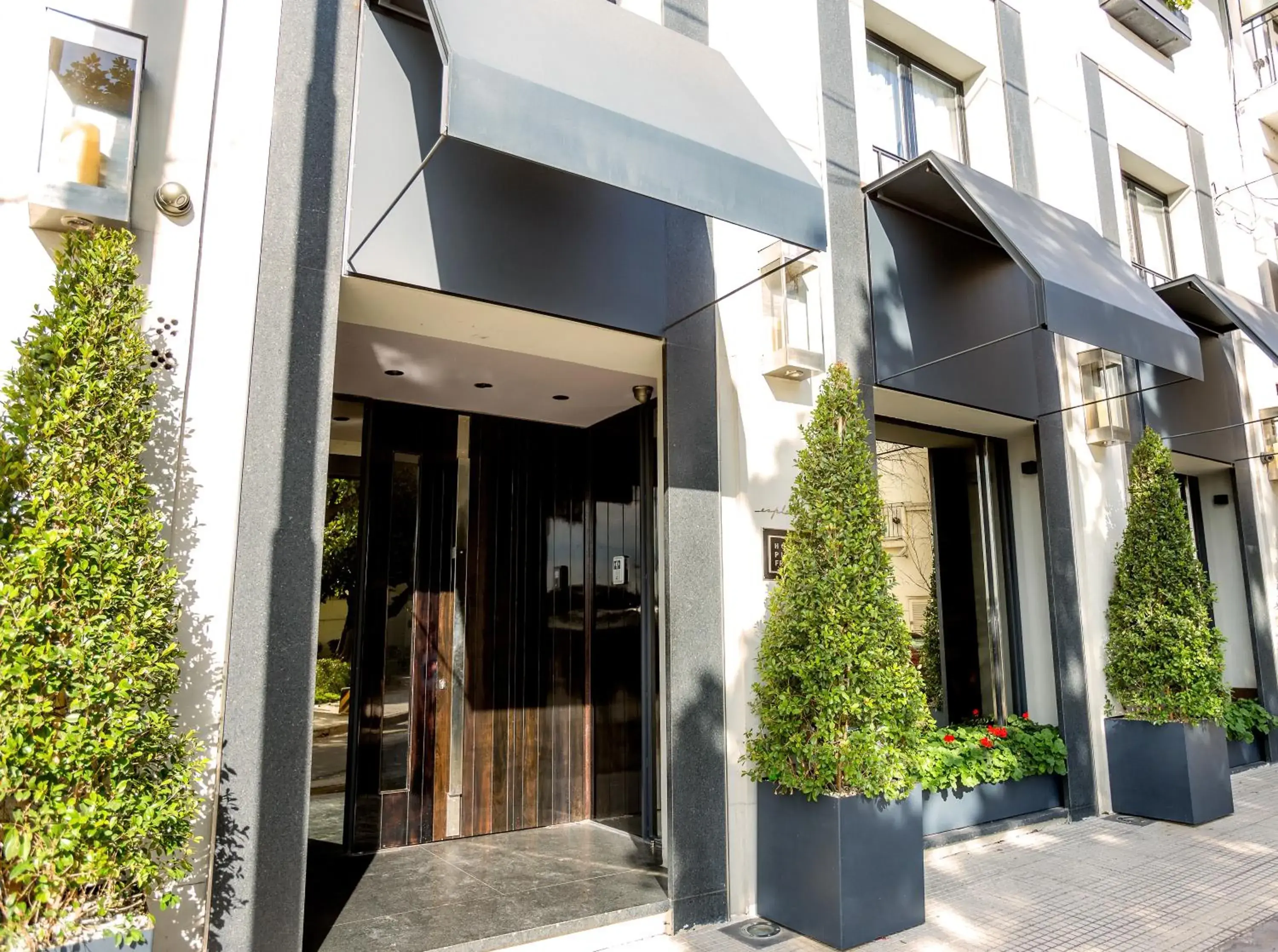 Facade/entrance in Esplendor Plaza Francia Facade/entrance in Esplendor Plaza Francia