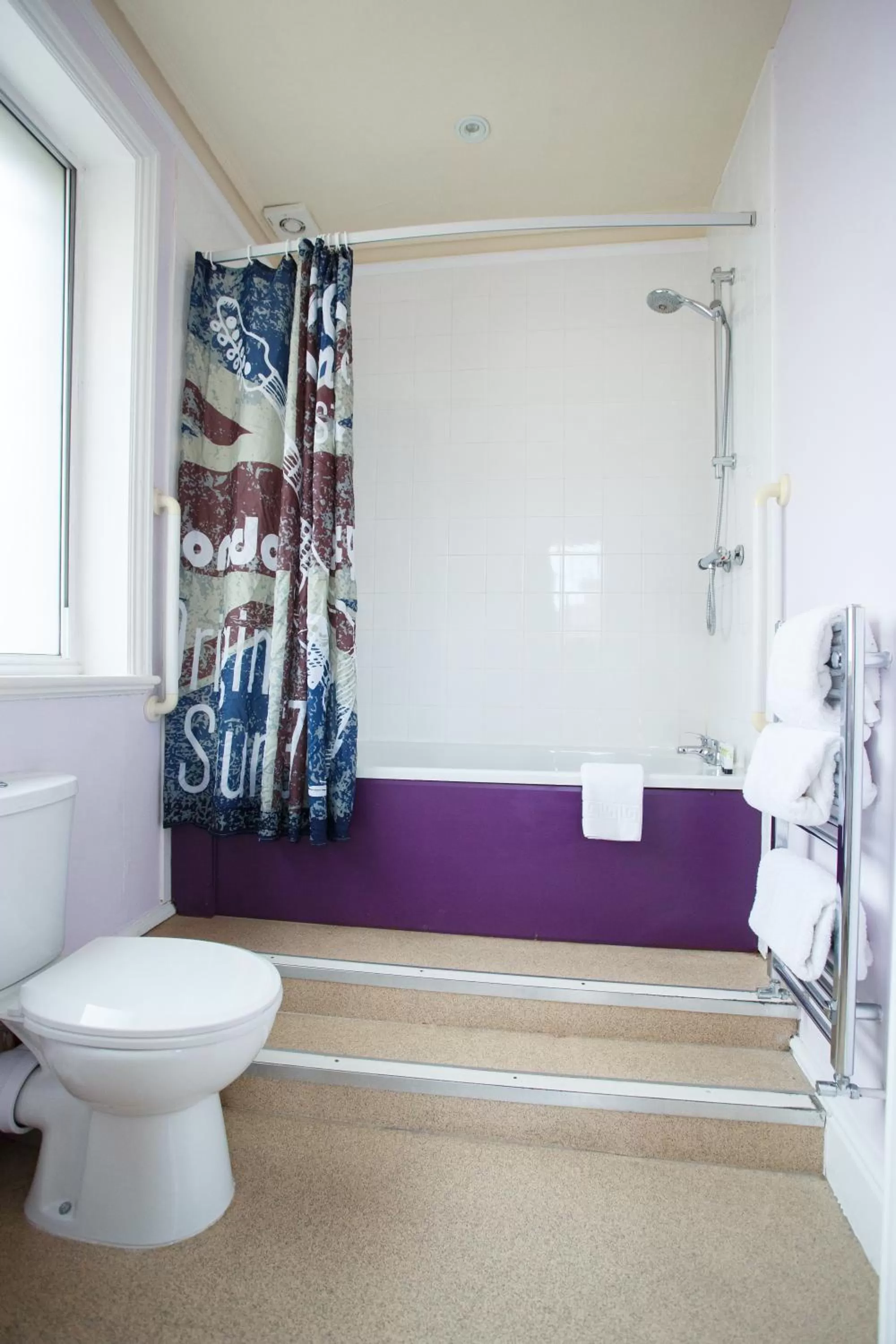 Bathroom in The Saddle Inn